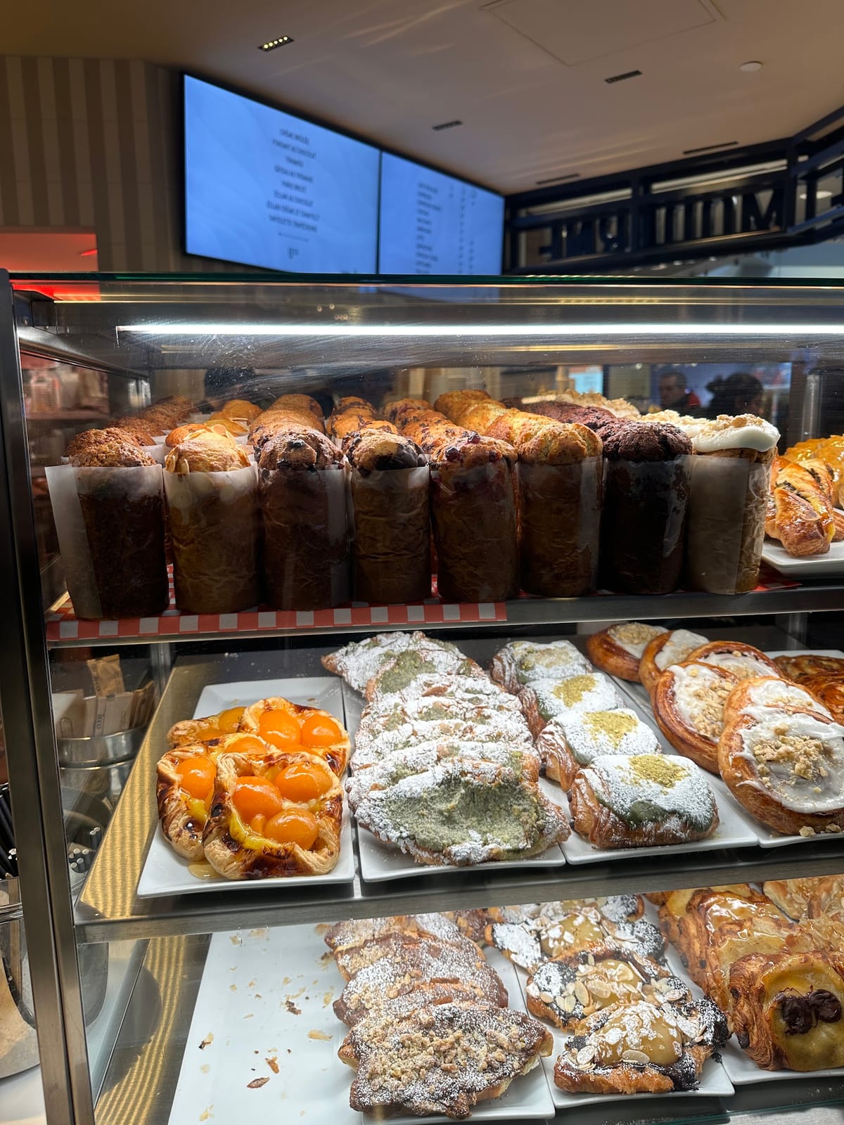La Boulangerie Moderne - Café Dejeuner - Pizza Sandwiches Salads - Boite a Lunch Traiteur