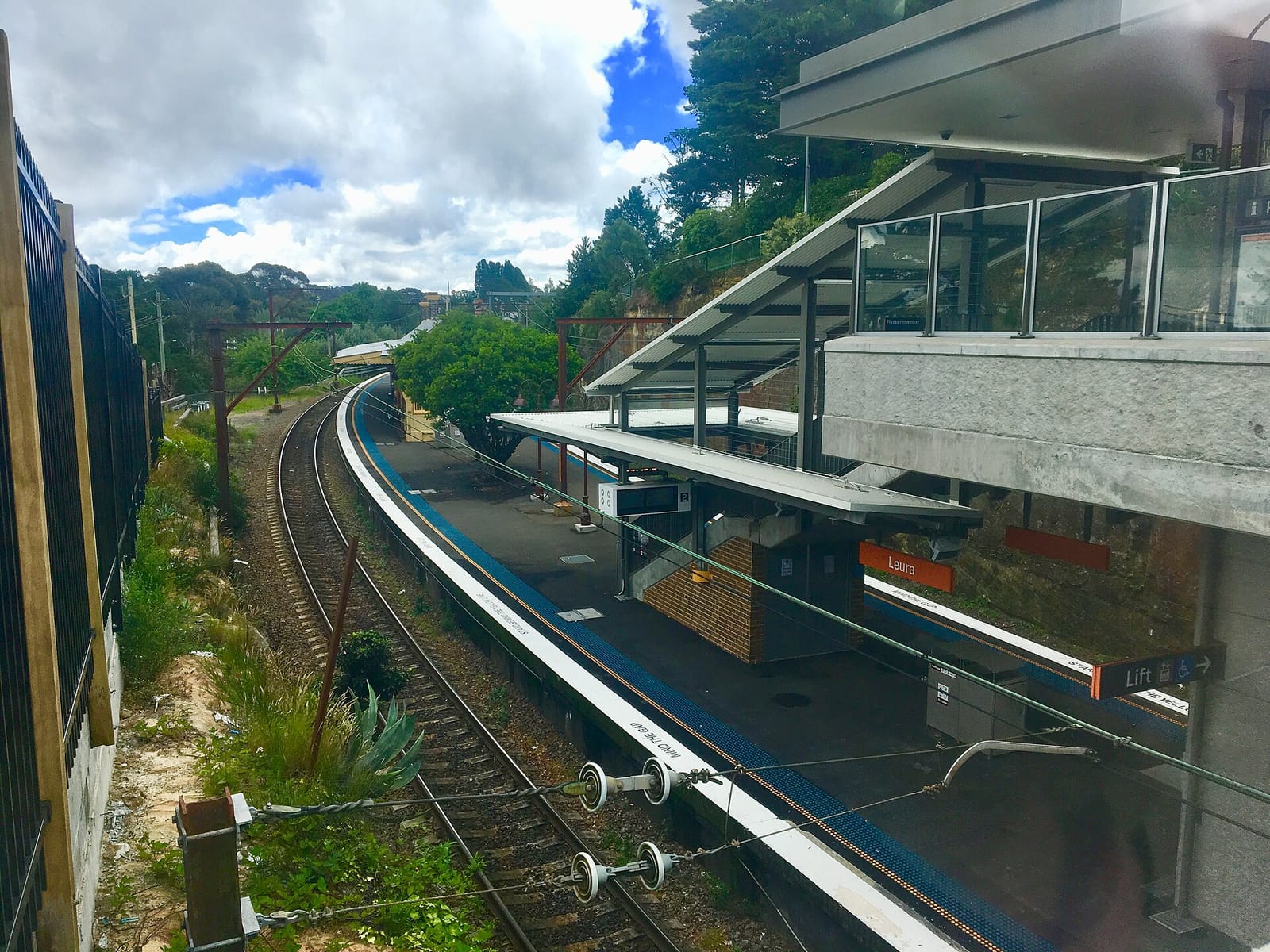 Sparrows Leura photo 5