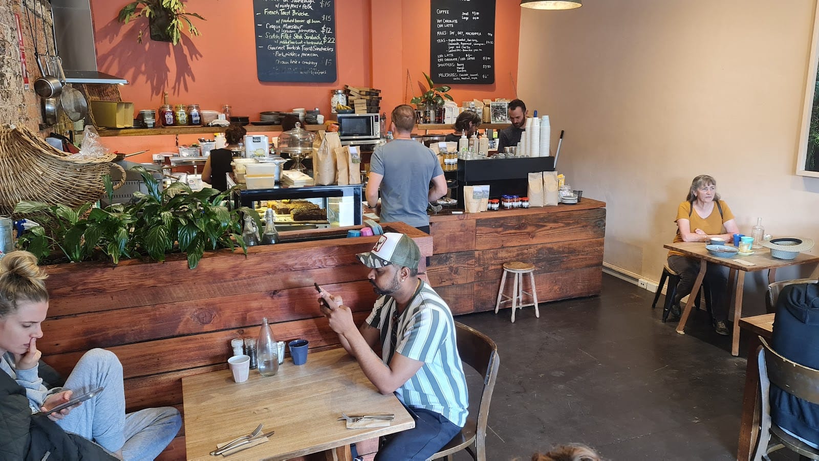 Sparrows Leura