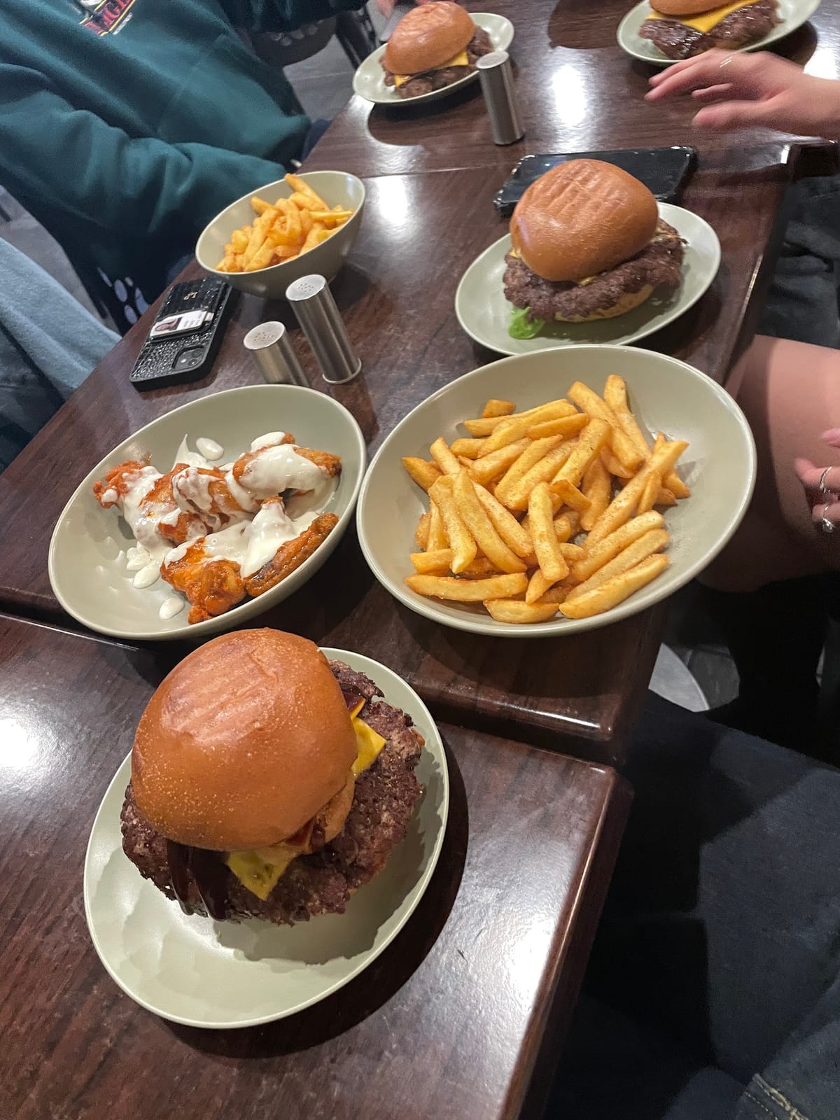 Ken Behrens Cafe & Burgers