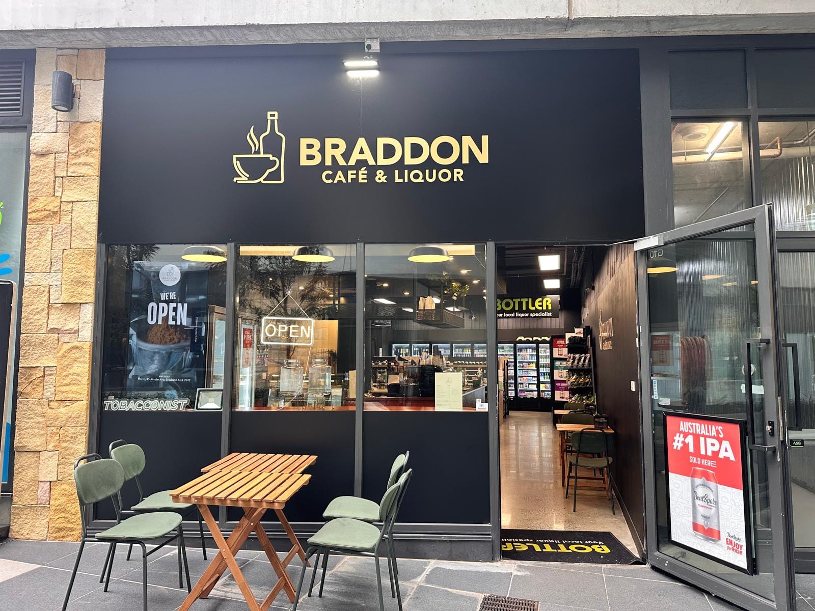 Braddon Bottleshop and Cafe