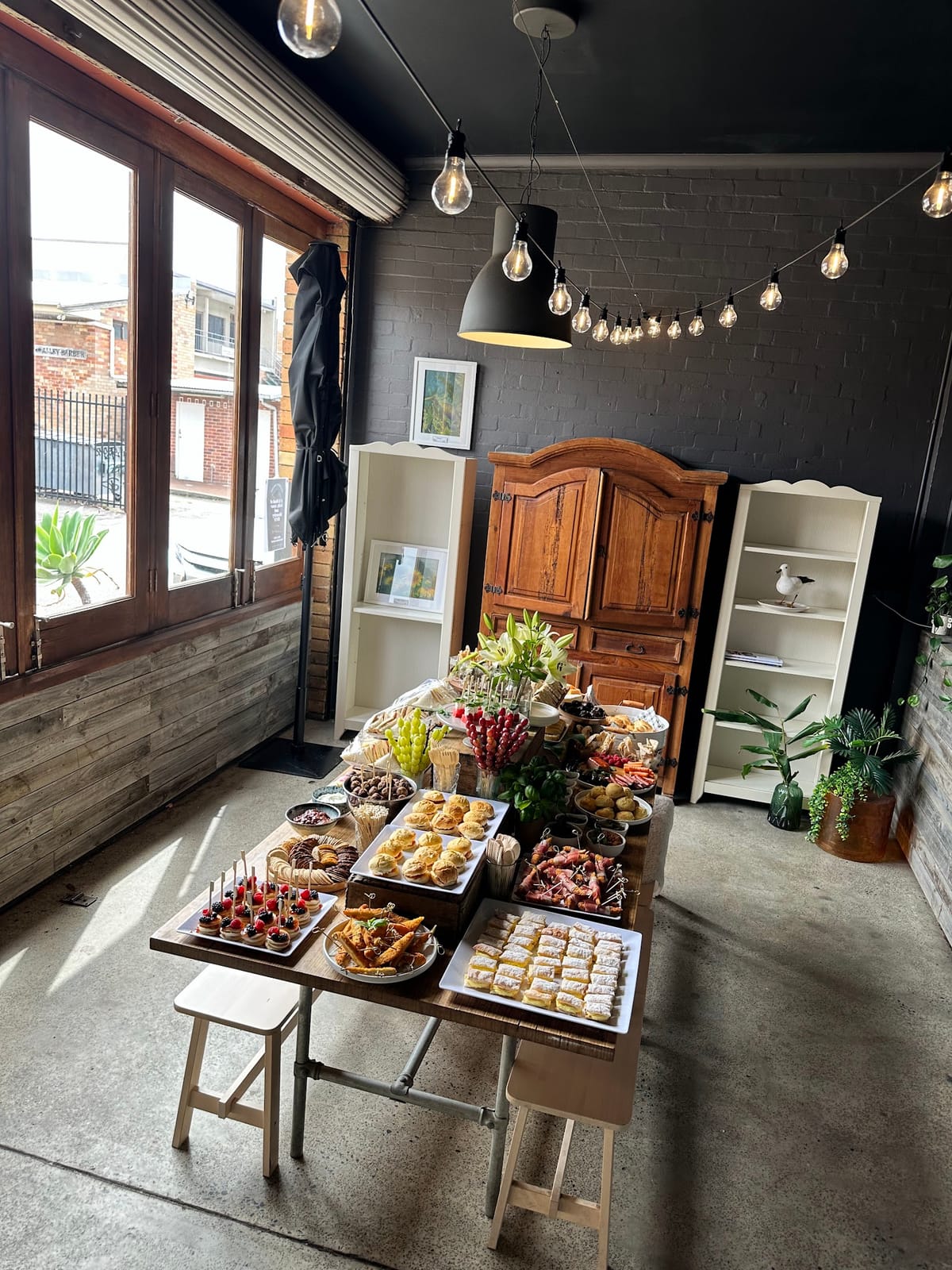 Gos'Sips Lane Cafe