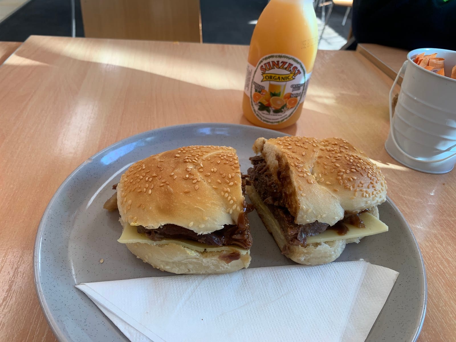 Hall Street Cafe