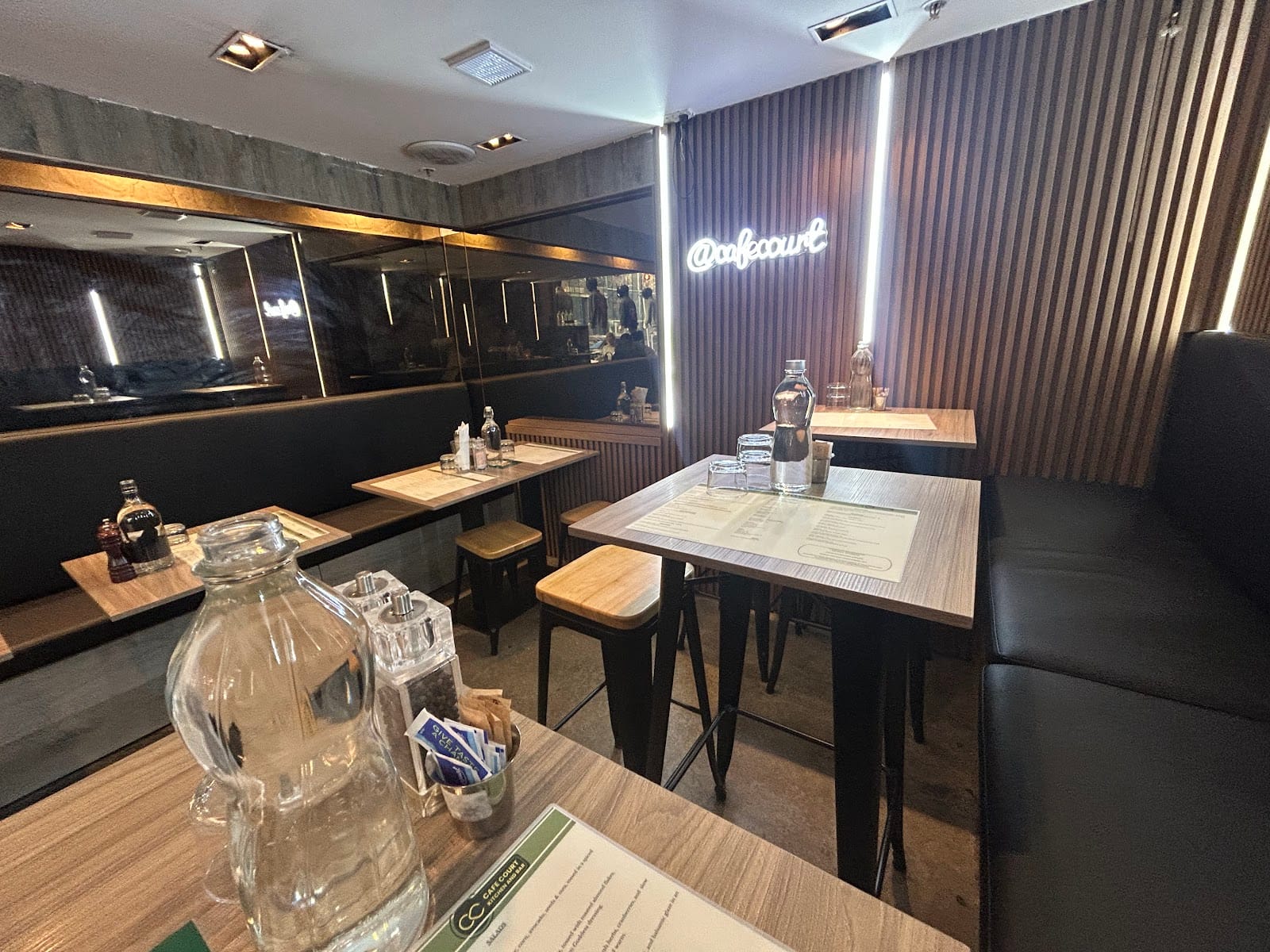 Cafe Court