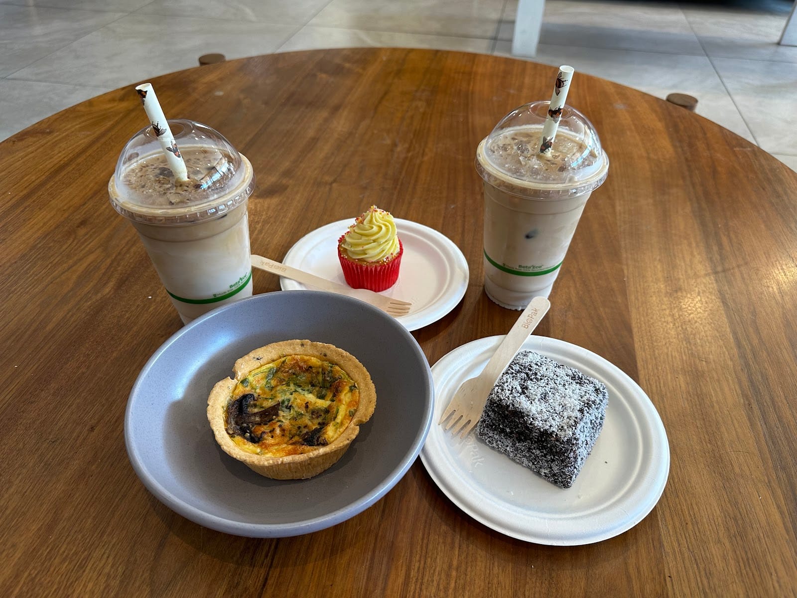 Crazy Cat Café