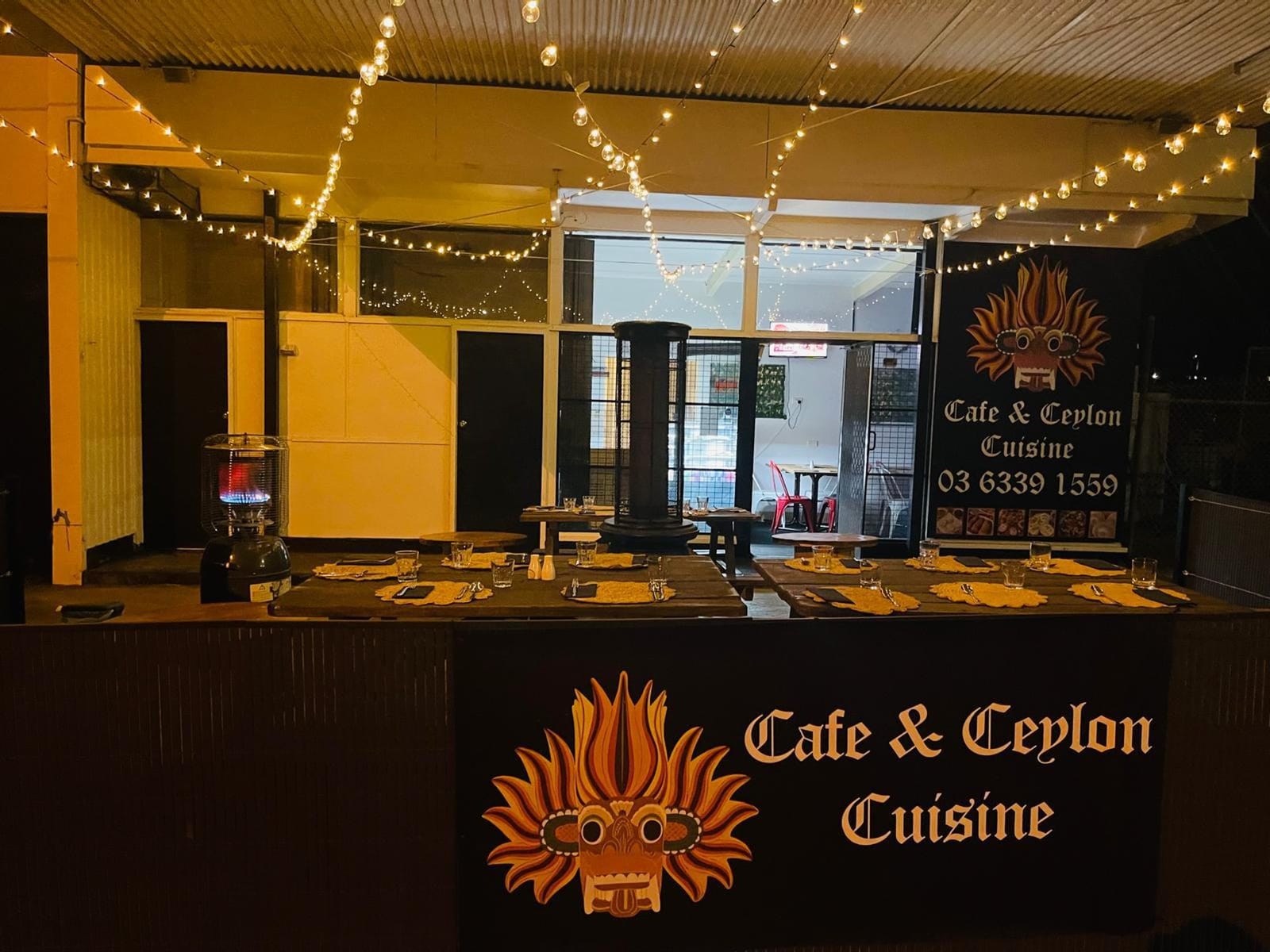 Cafe and Ceylon cuisine