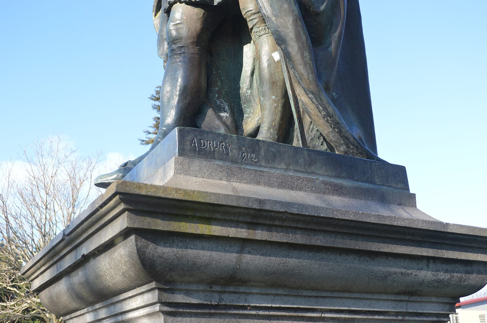 Launnie Heights photo 2