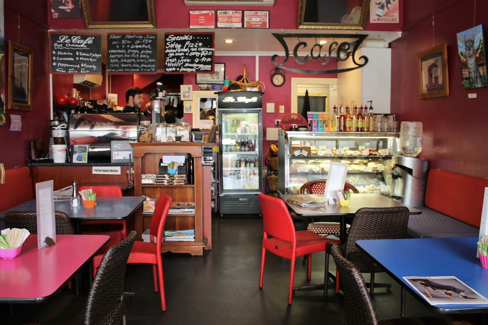 Le Cafe on St George