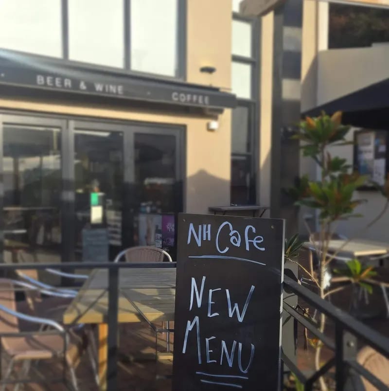 Neighbourhood Cafe & Pizza photo 4