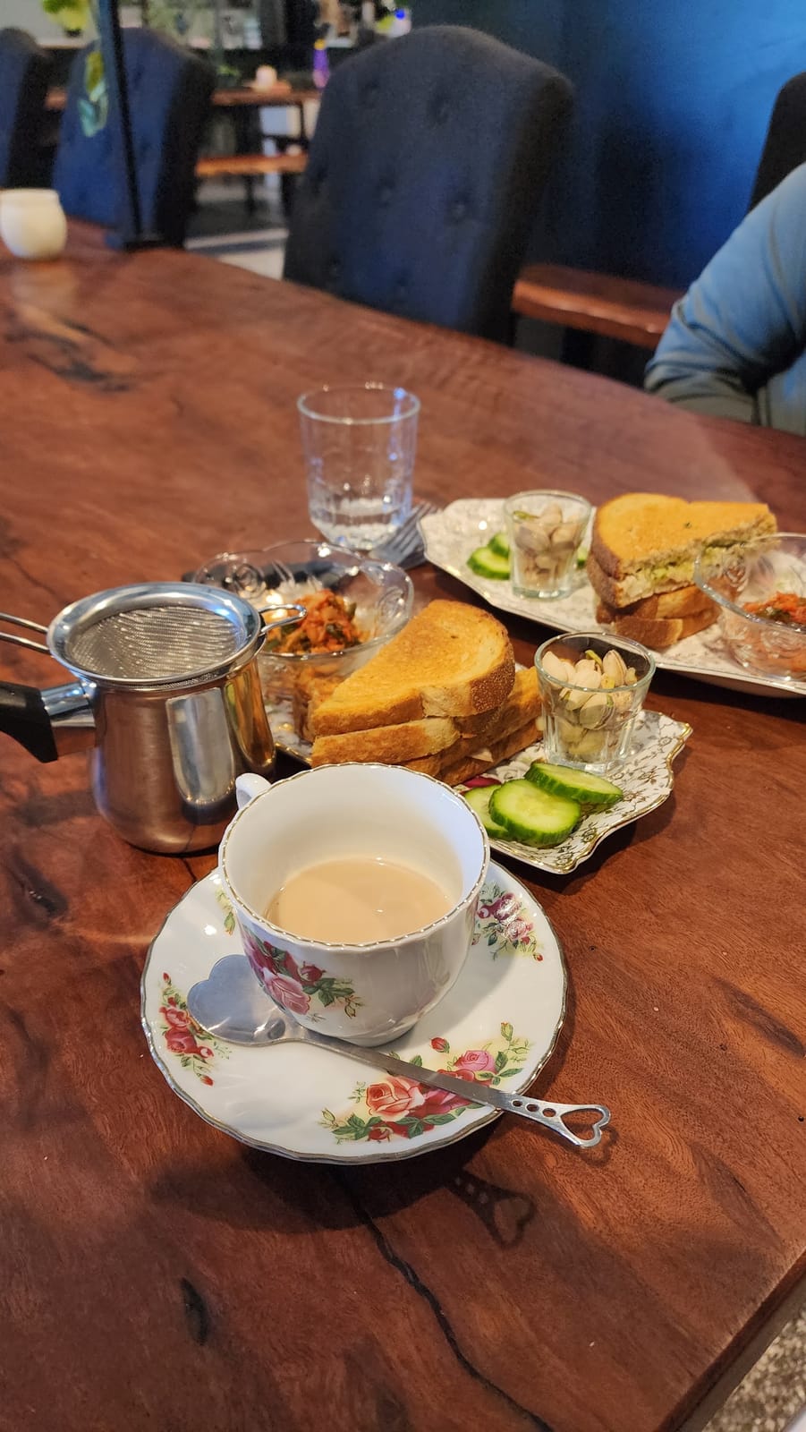 Aunty Lunas Cafe