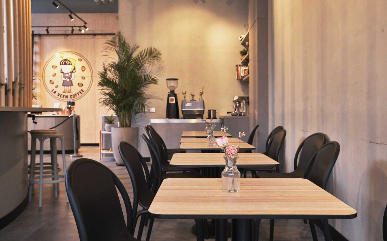 La Veen Coffee - Raine Square
