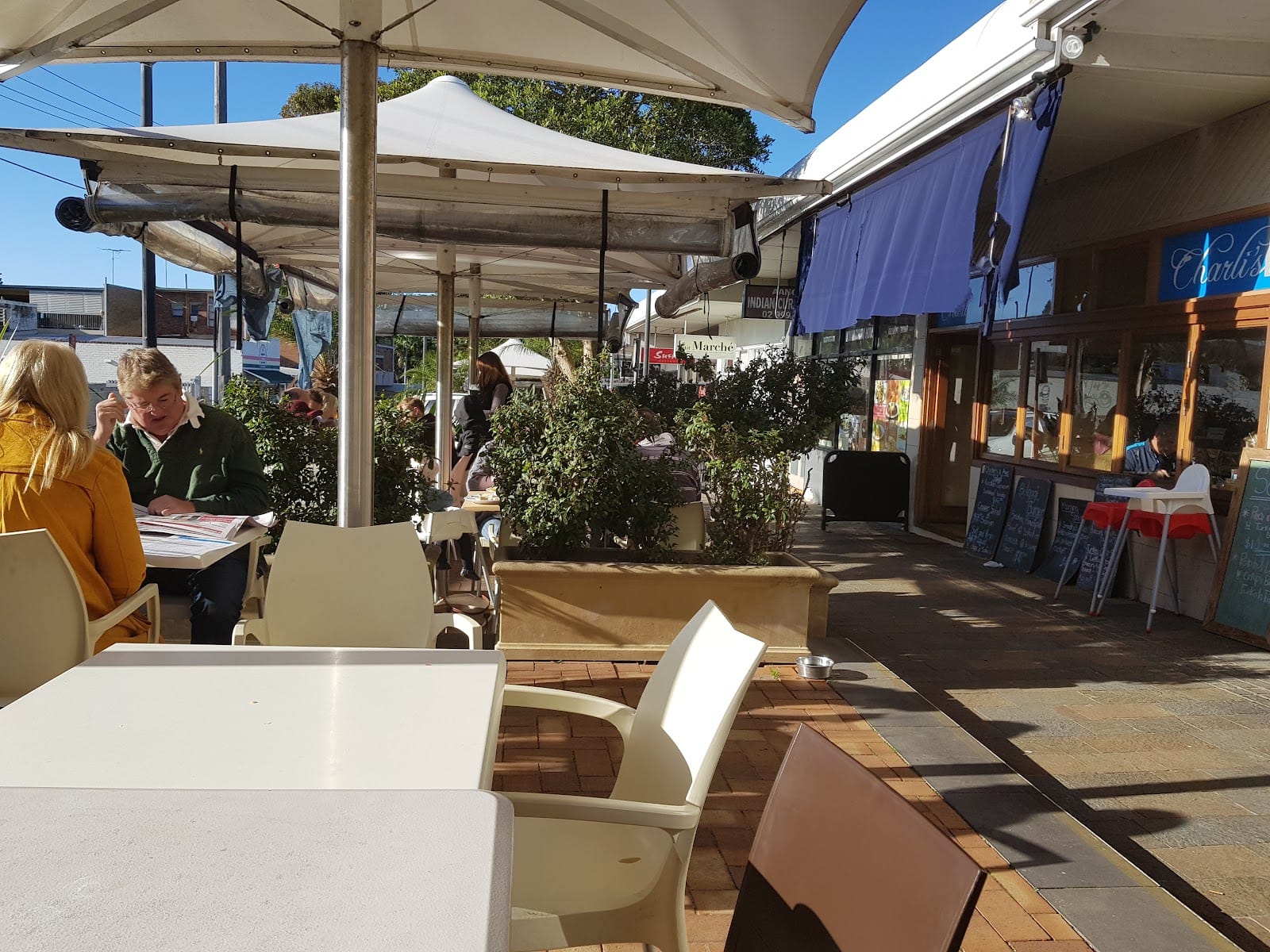 Charli's Cafe