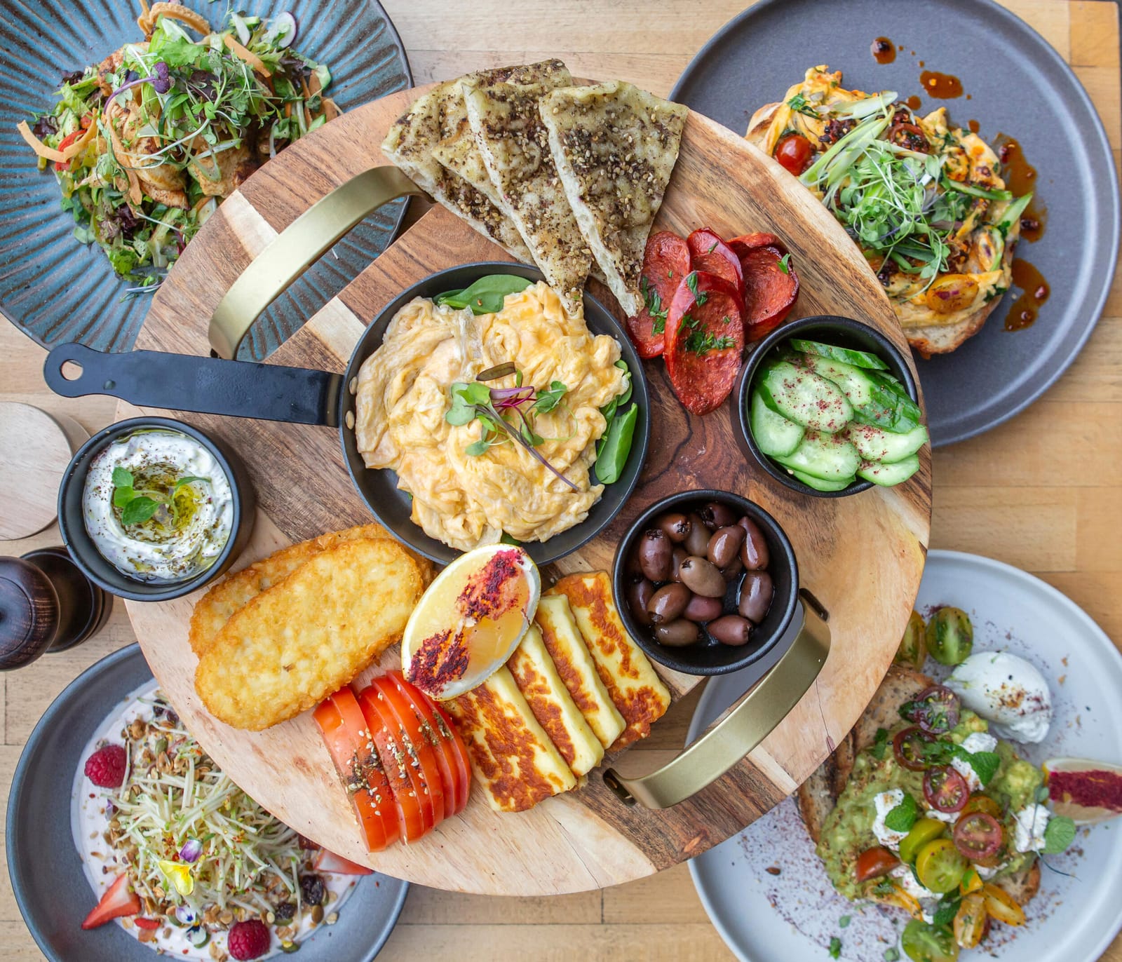 Wolf Cafe & Eatery photo 3
