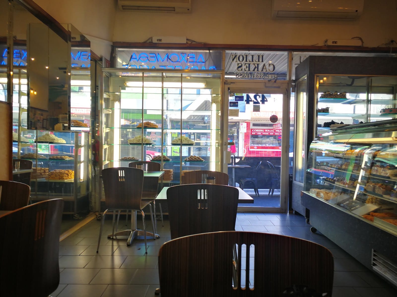 Axilleon Cafe Cake Shop