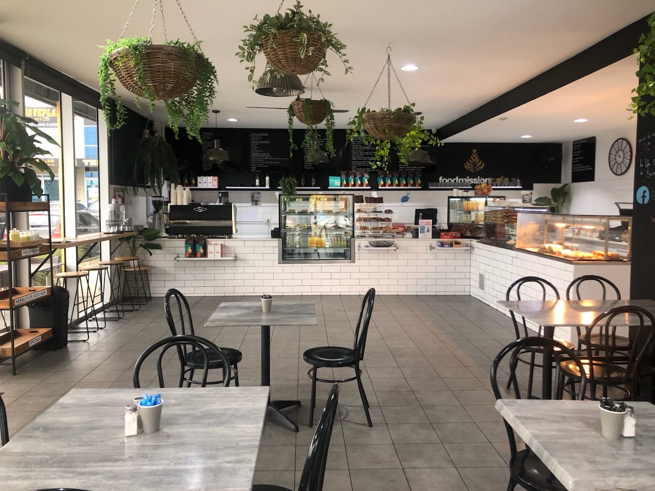Food Mission Cafe