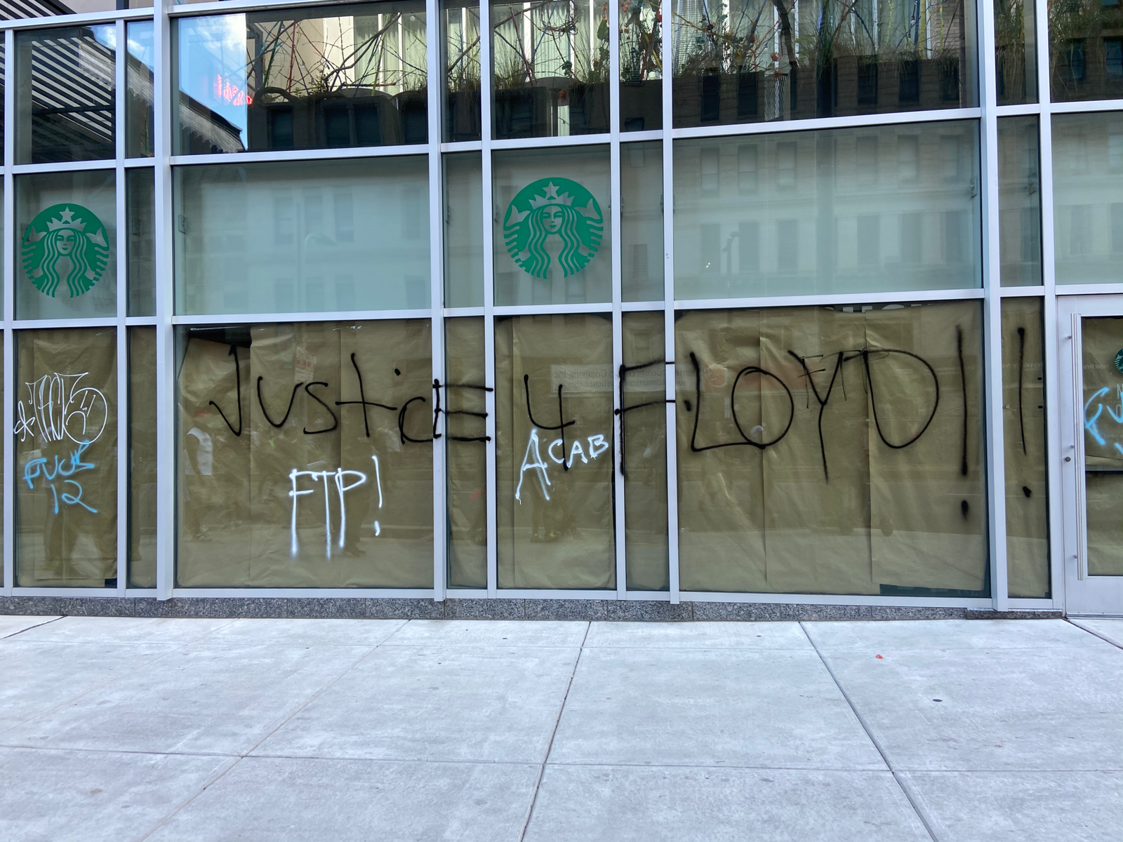 Starbucks photo 2