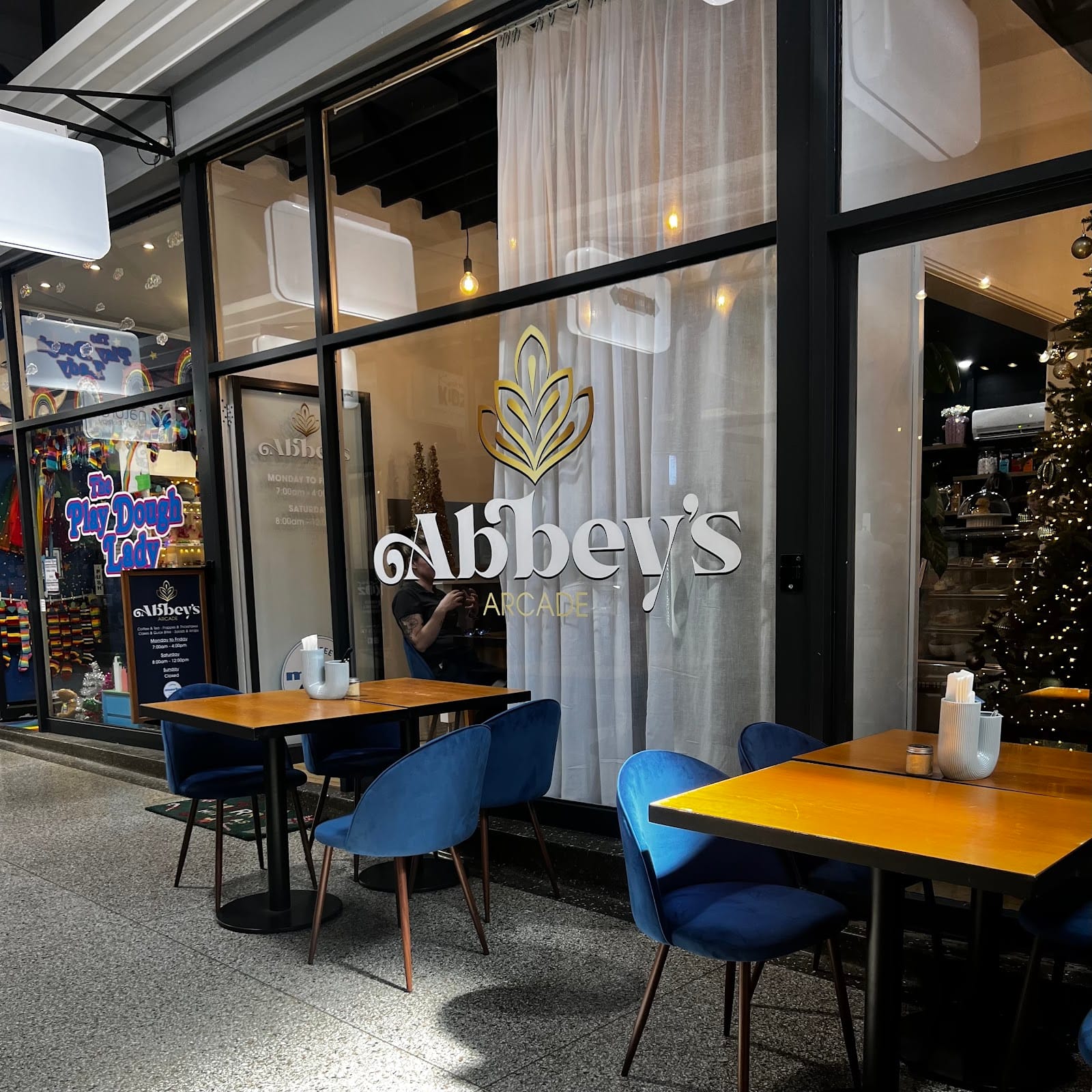Abbey's Arcade Cafe