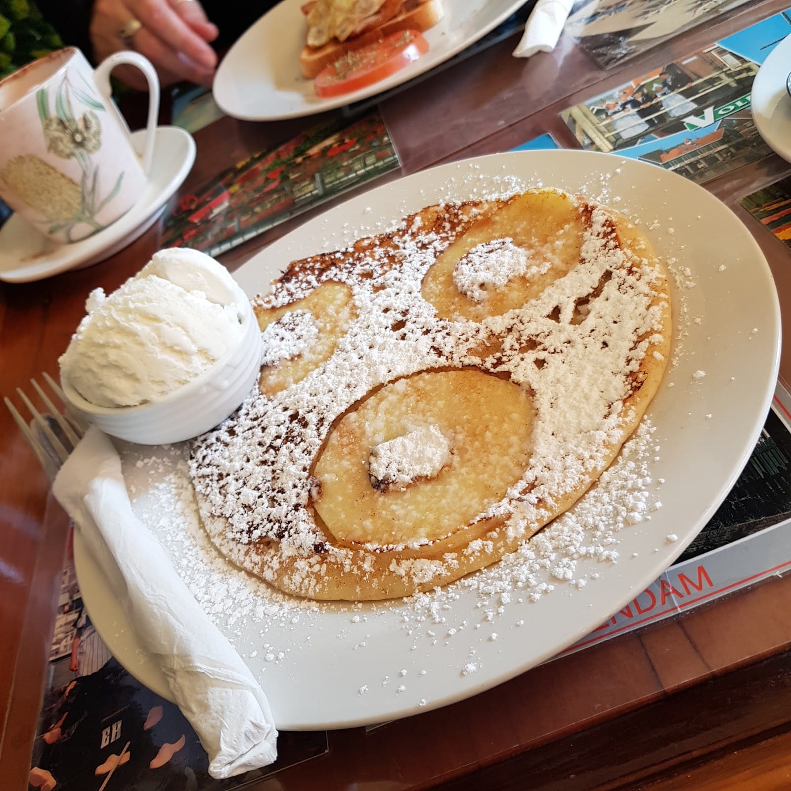 De Dutch Cafe
