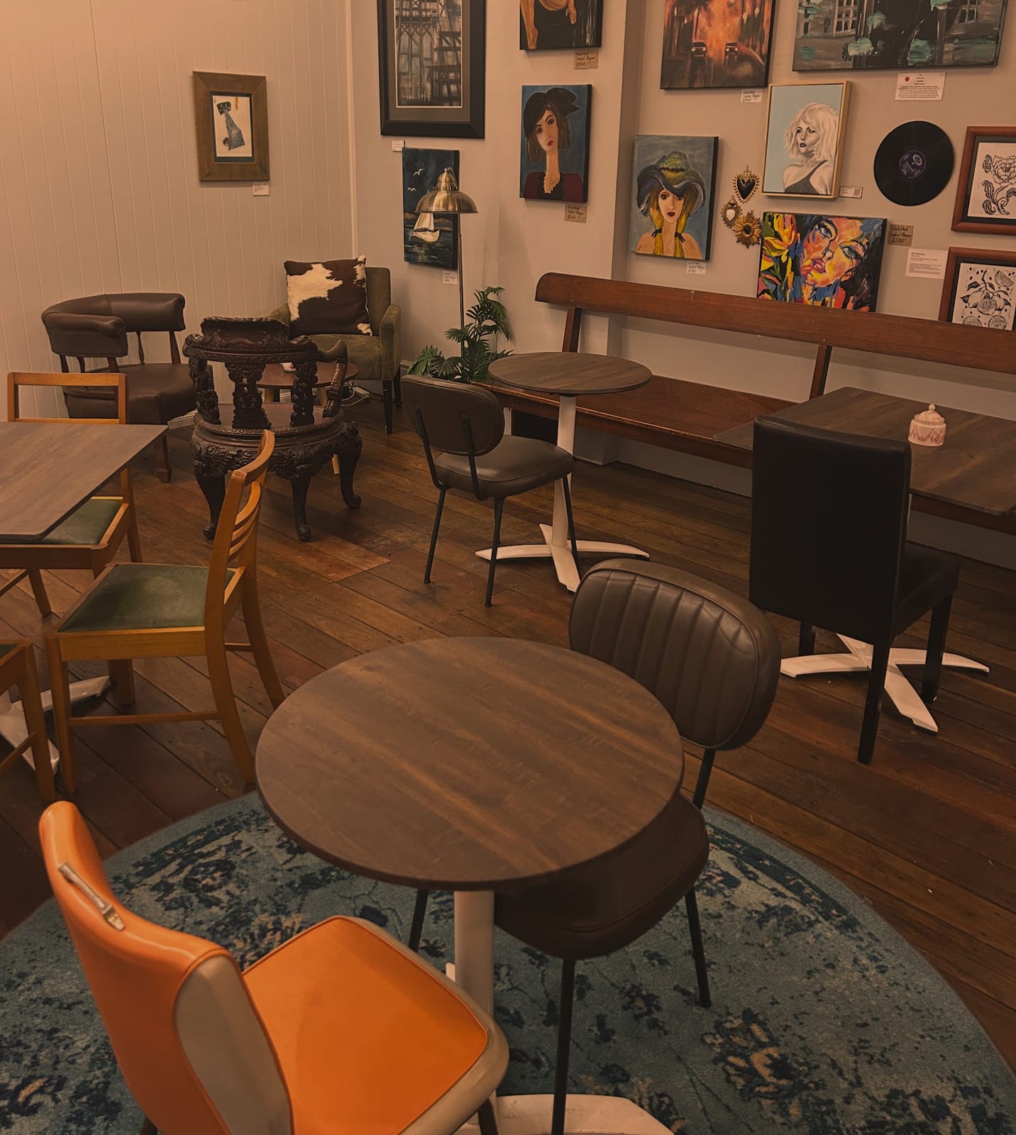 The Hoi - Coffee House