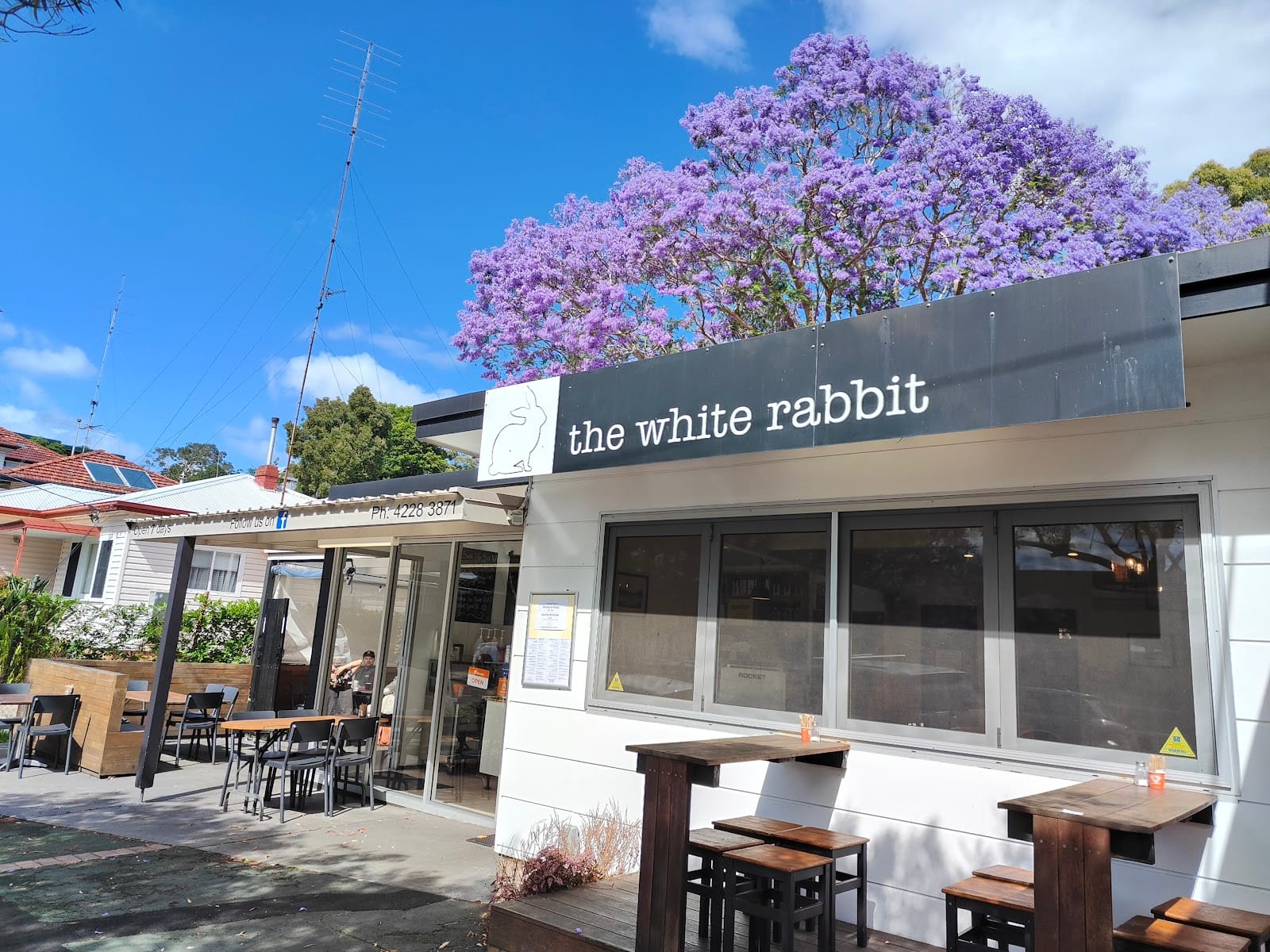 The White Rabbit Cafe, Bar and Grill
