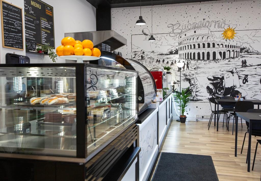 Crema e Gusto Coffee Shop, Pizzeria & Wine Bar