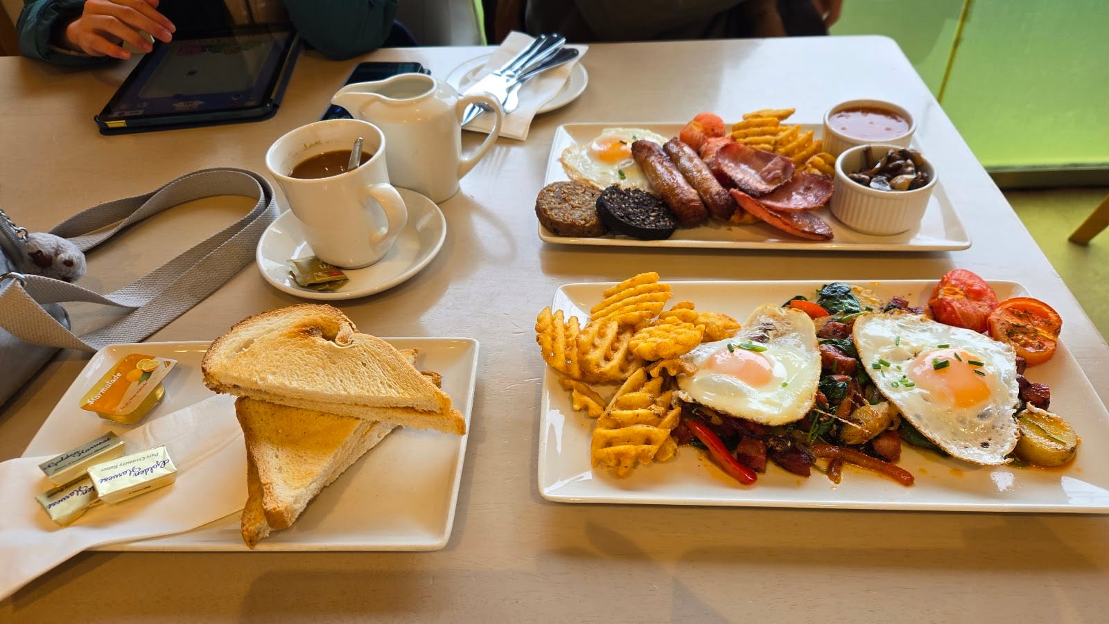 Elm Café