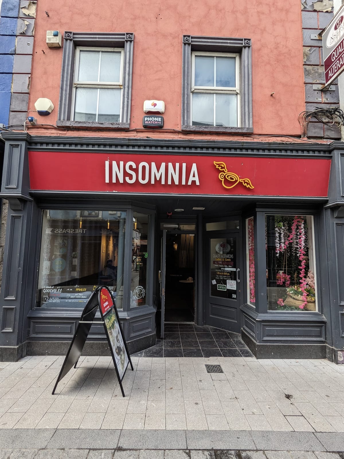 Insomnia Coffee Company - Ennis O'Connell St