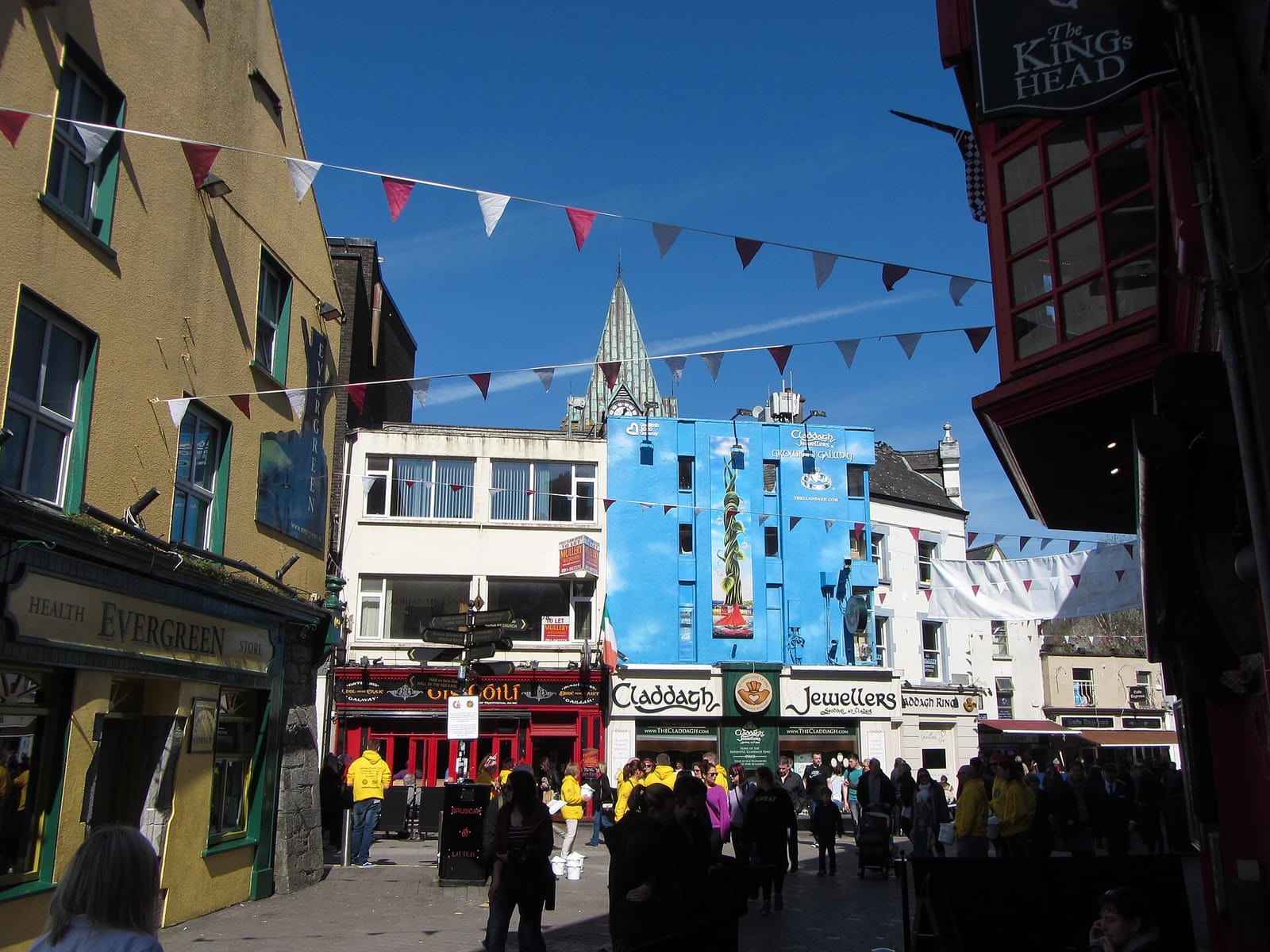 Álainn High Street photo 2
