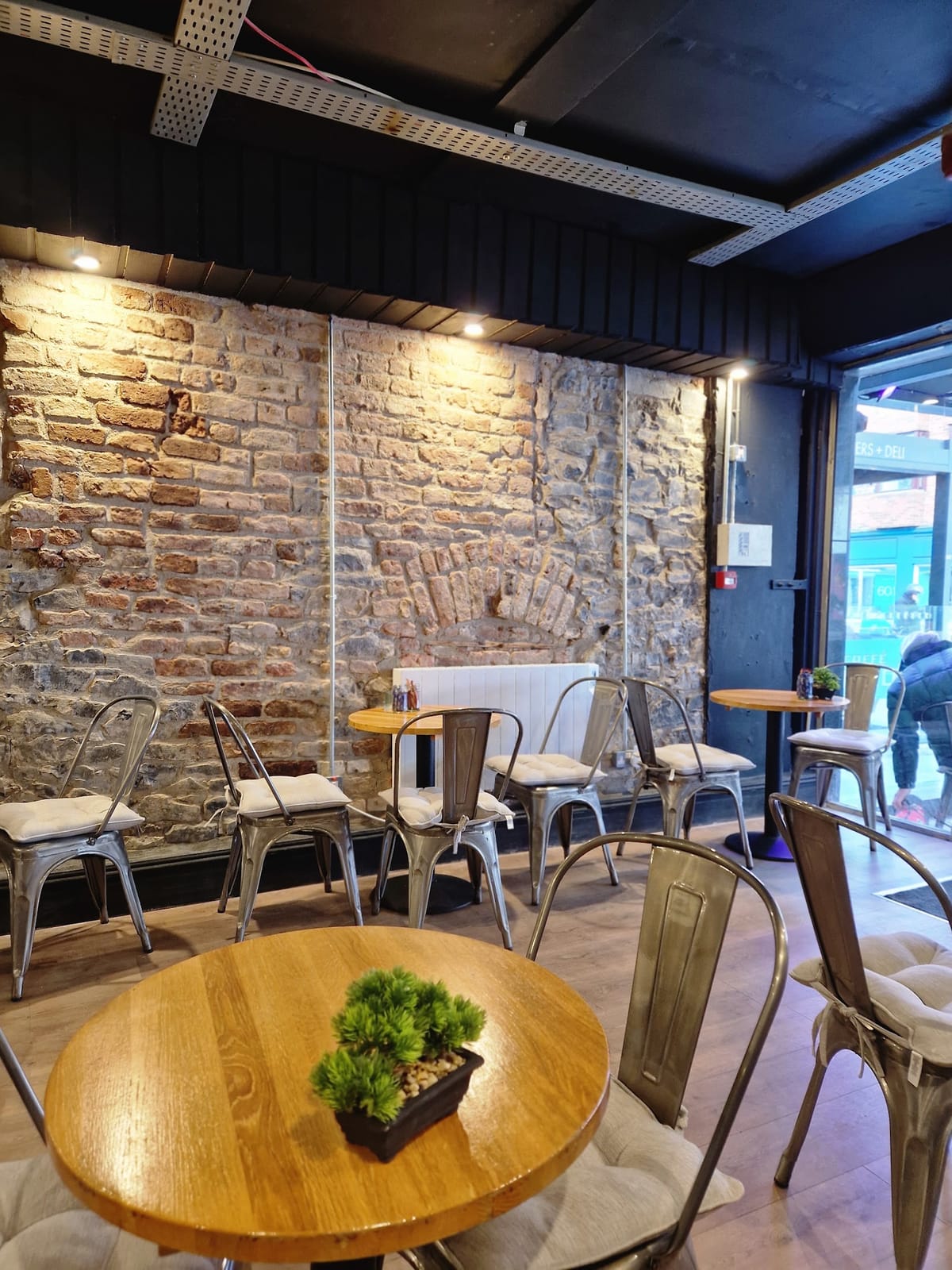 Fia's Cafe