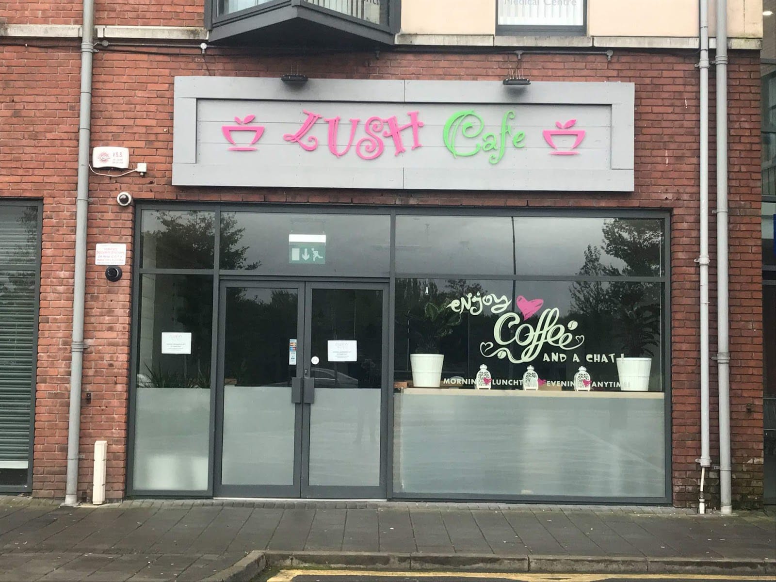lush cafe