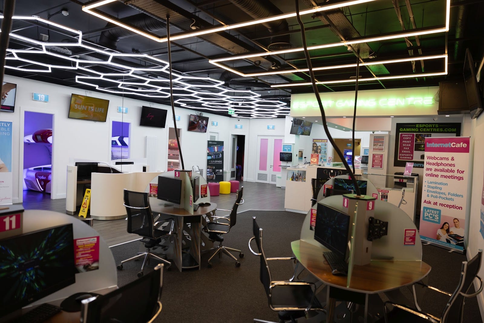 Central Internet Cafe