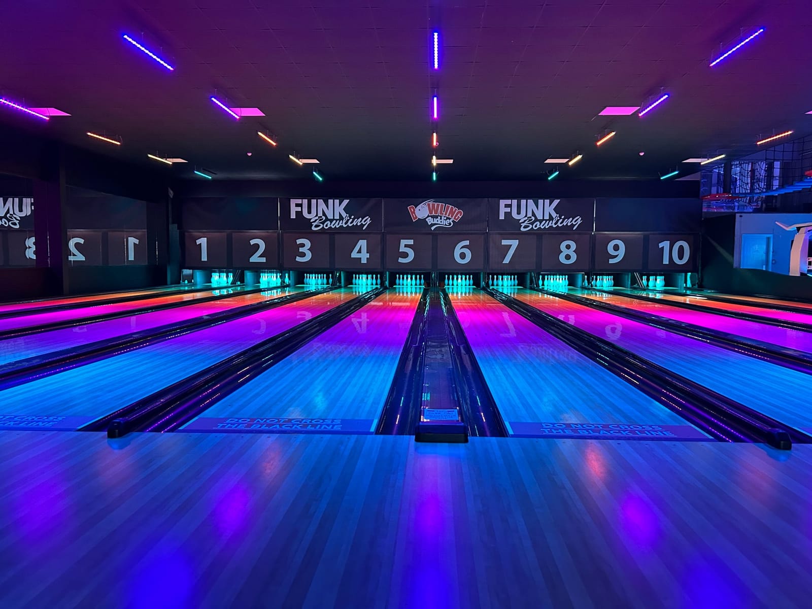 Bowling Buddies photo 3
