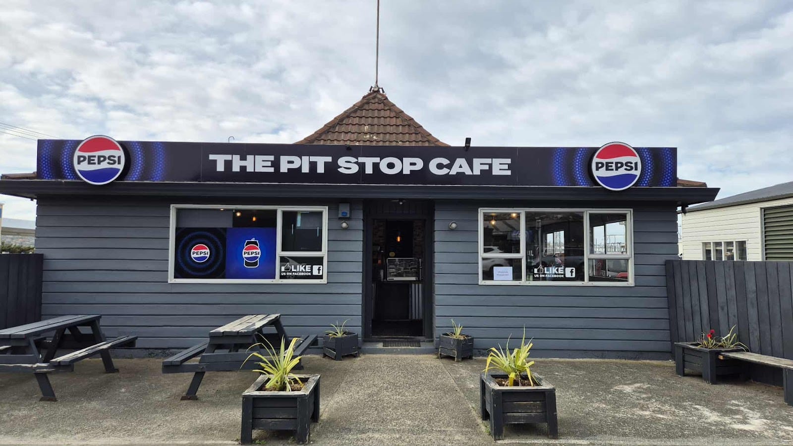 Pit Stop Cafe