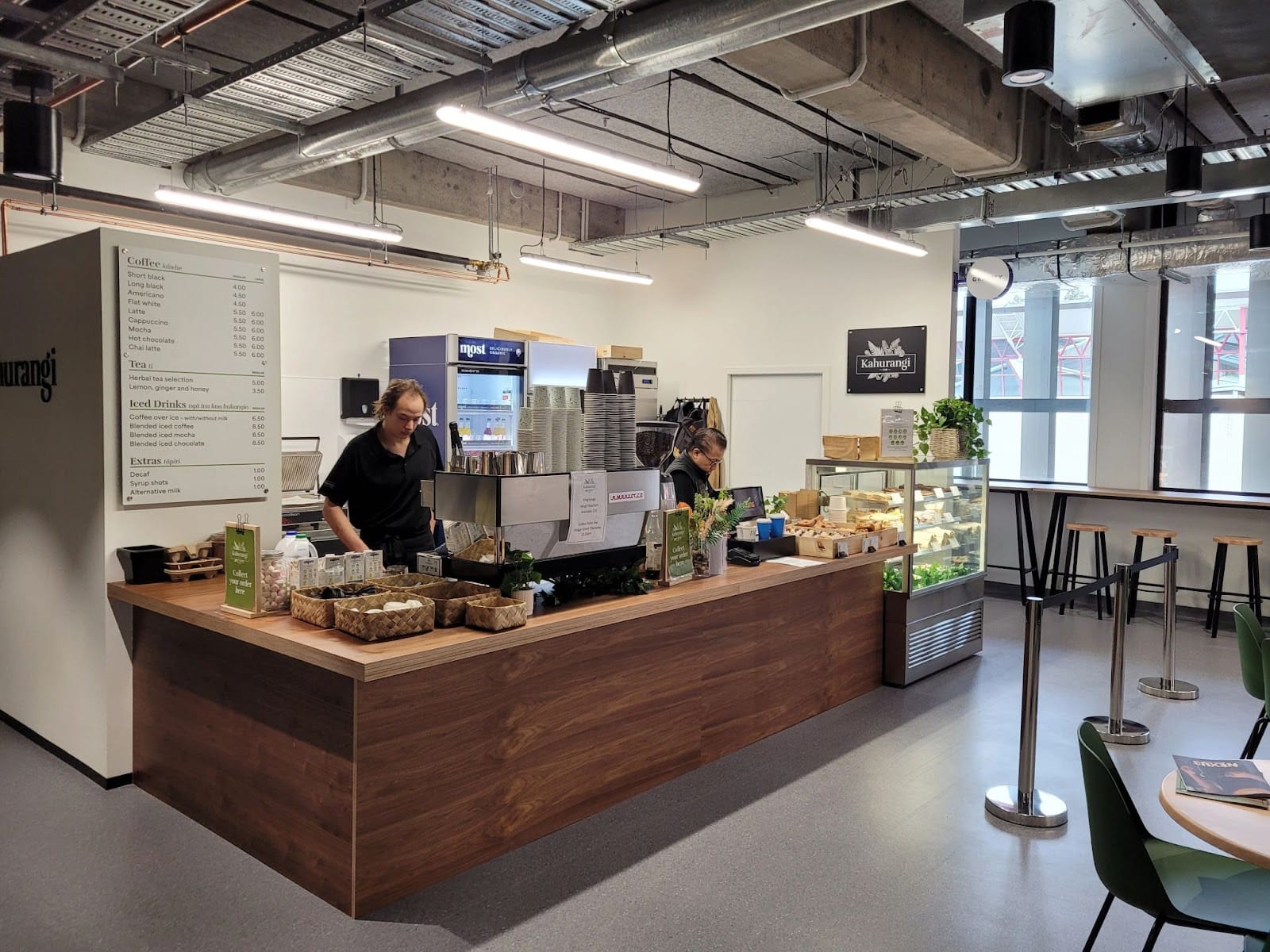 Kahurangi Cafe (Village Green)