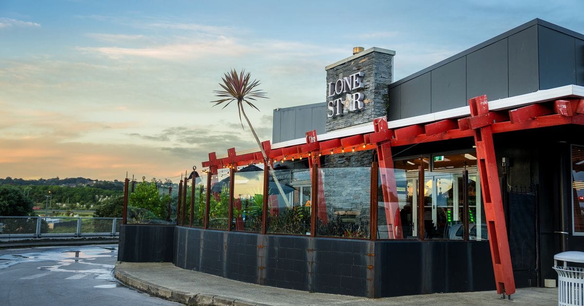 Lone Star Manukau photo 2