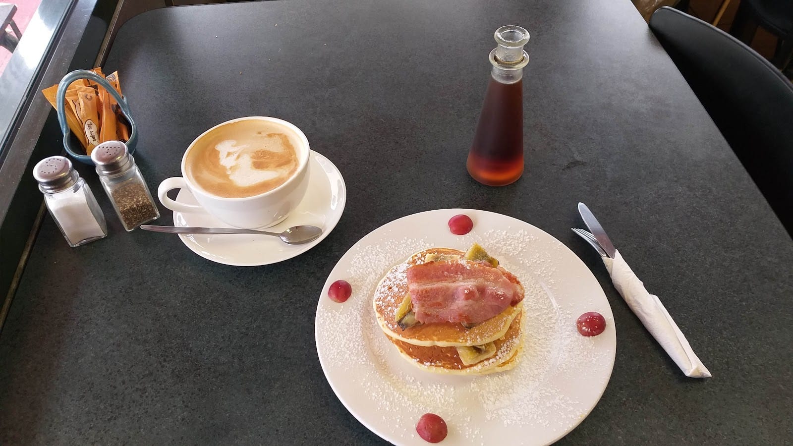 Poppy's Cafe