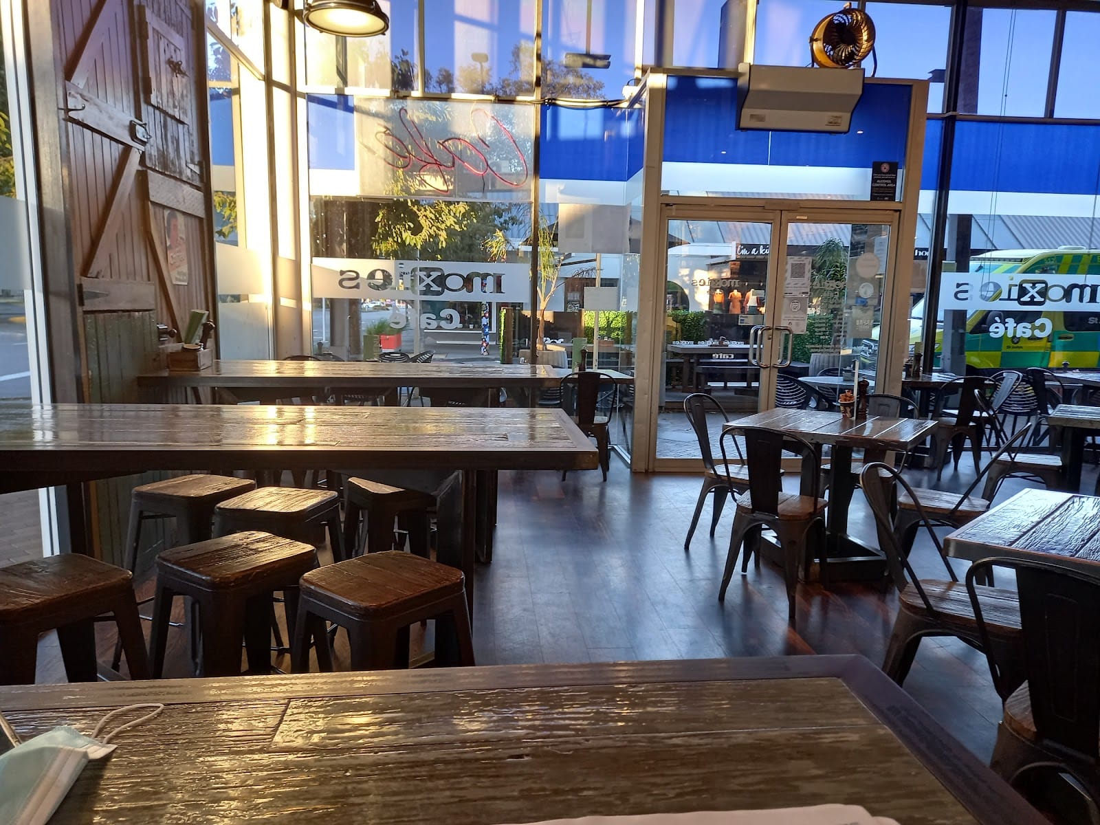 Moxies