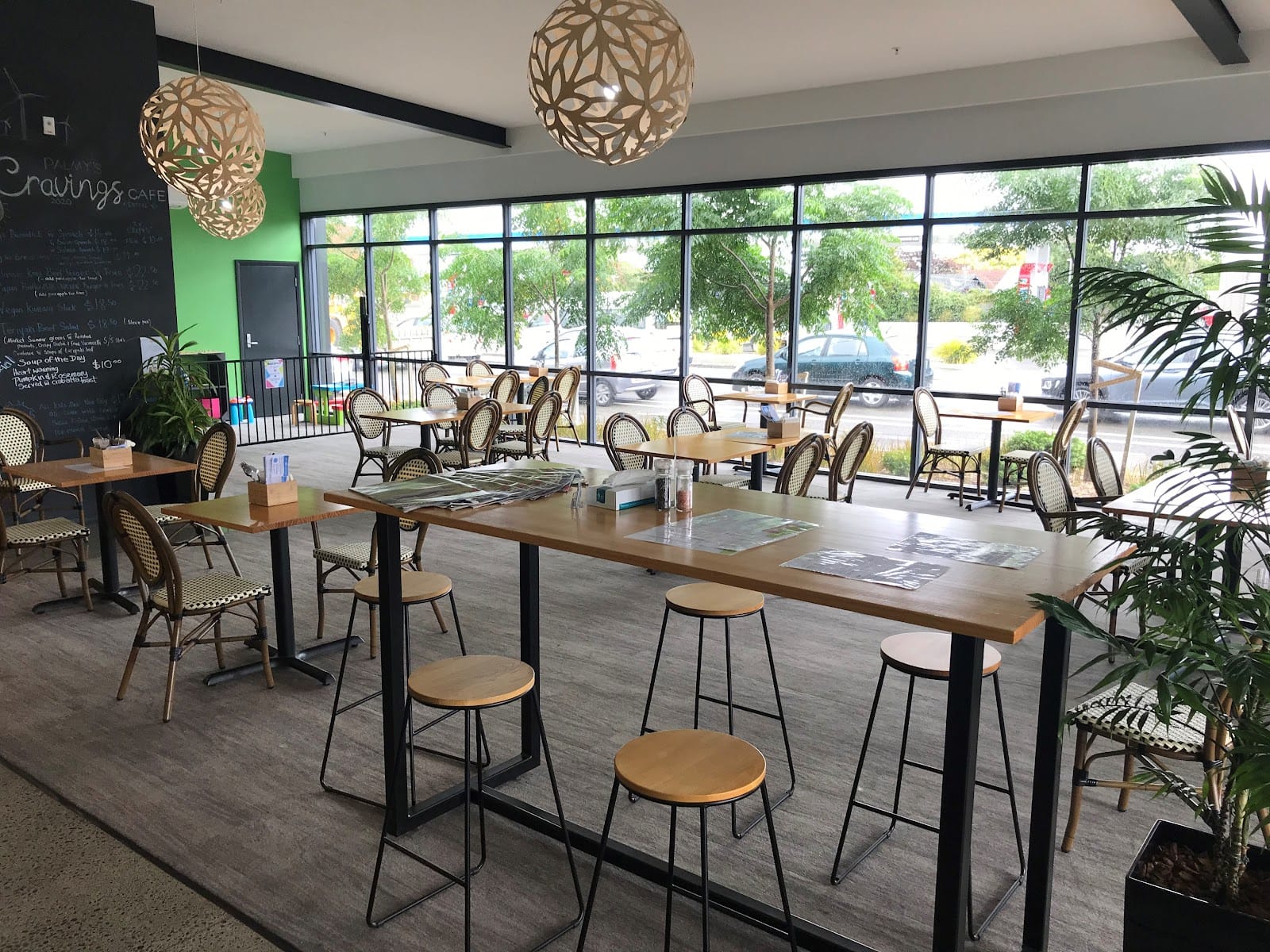 Cravings Cafe