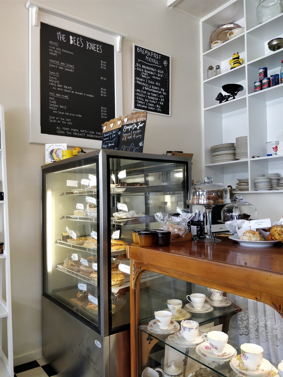 The Bees Knees Cafe