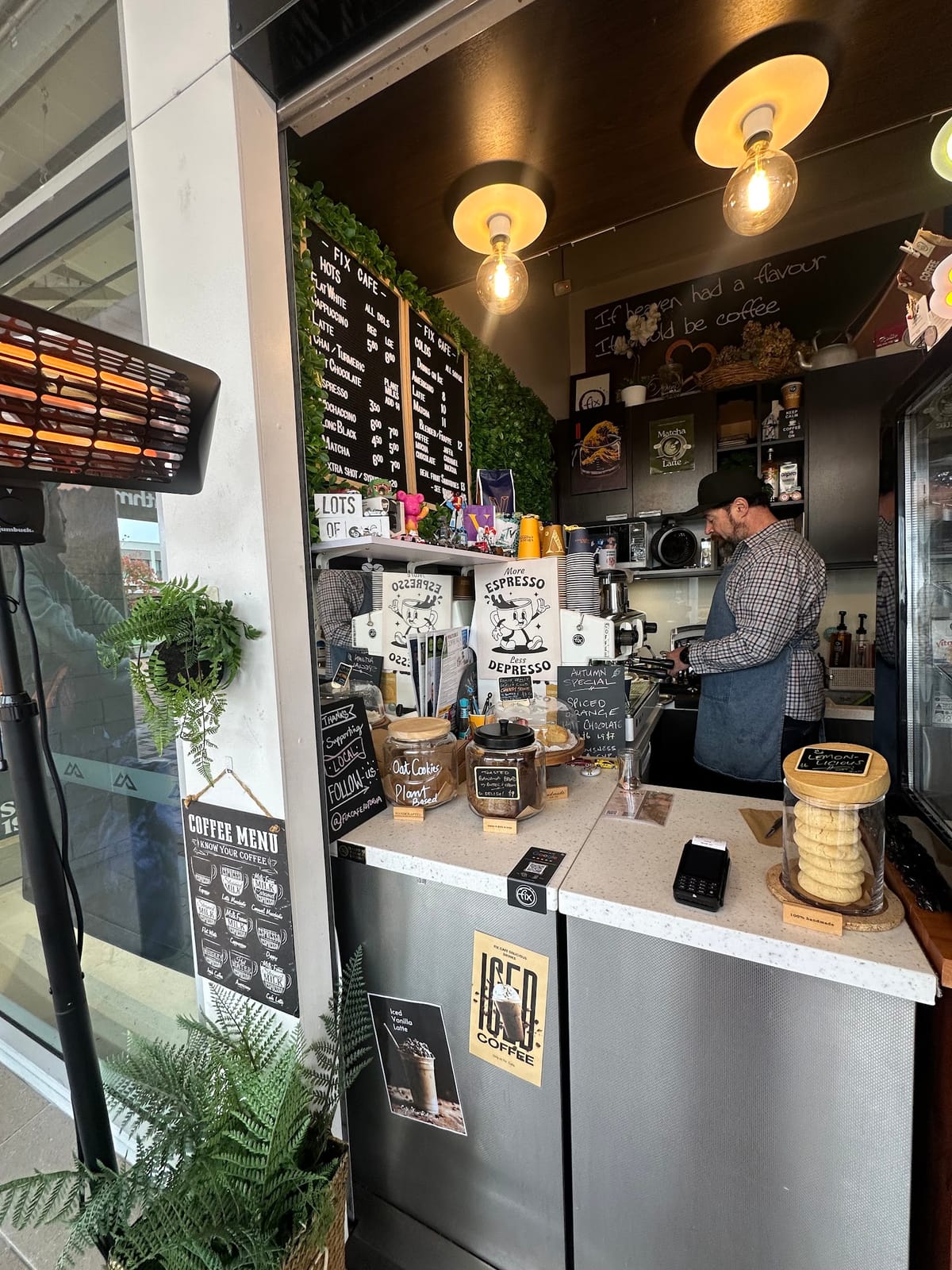 Fix Cafe & Espresso Bar.