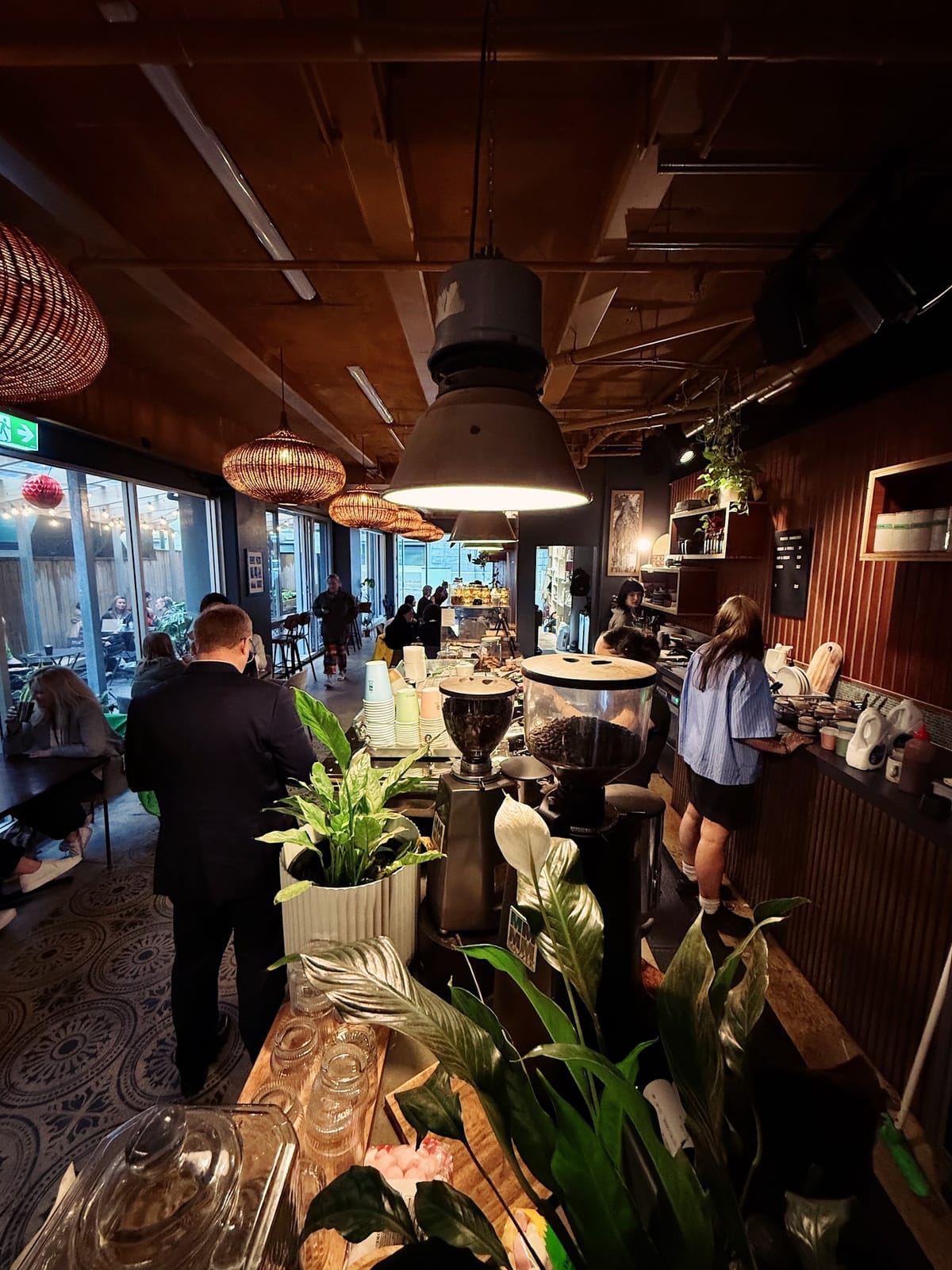 Green Land Cafe and Bar