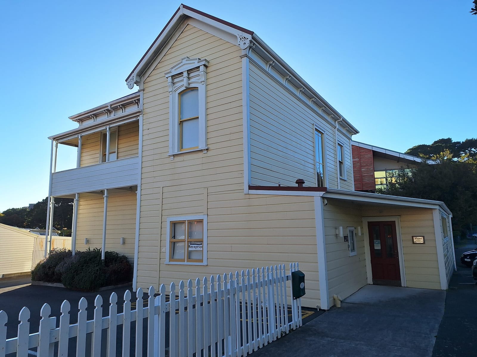FRANK'S Newtown photo 3