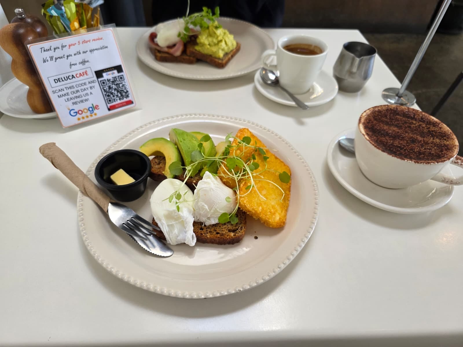 DeLuca Cafe