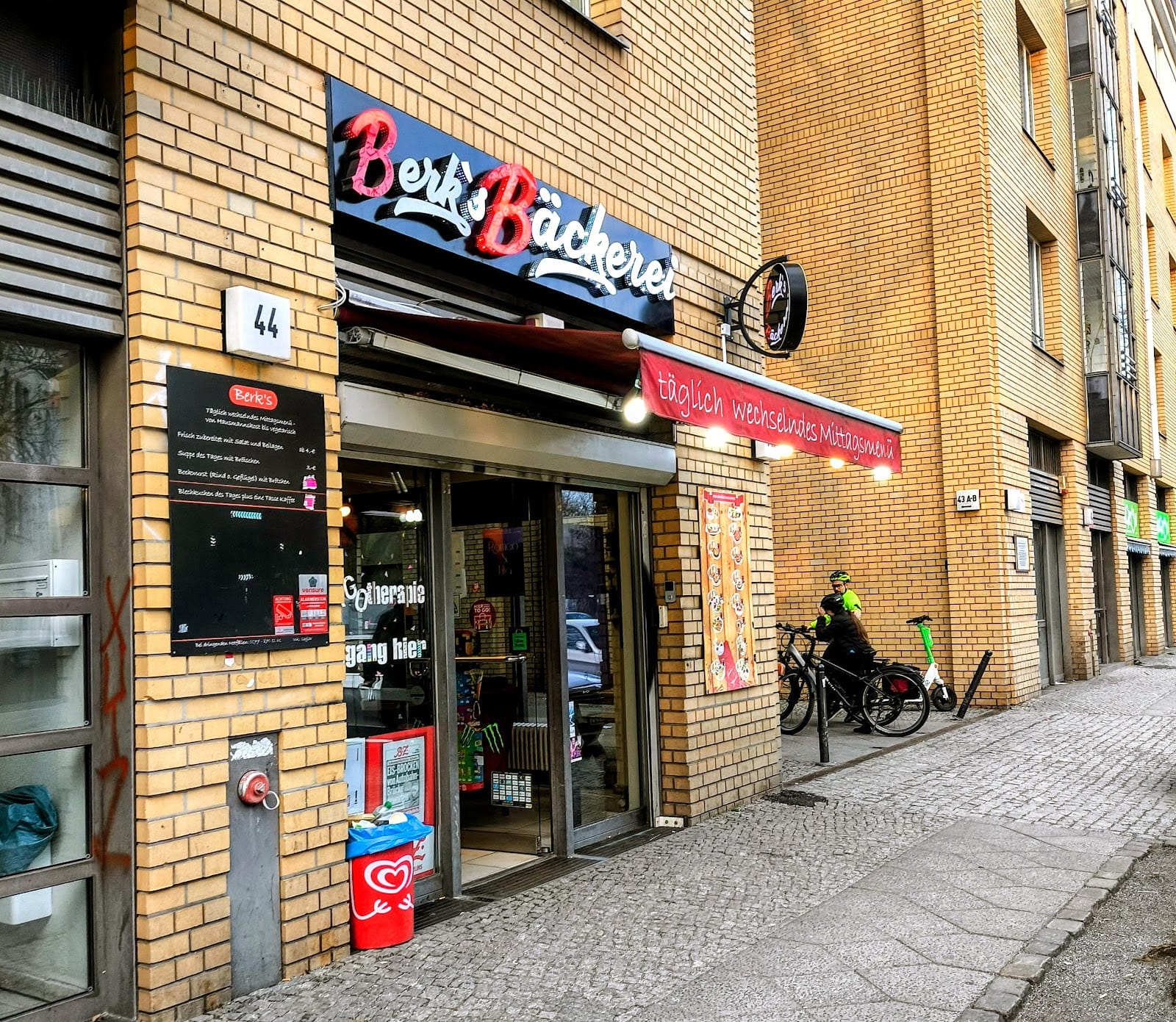 Berk's-Bäckerei & Cafe