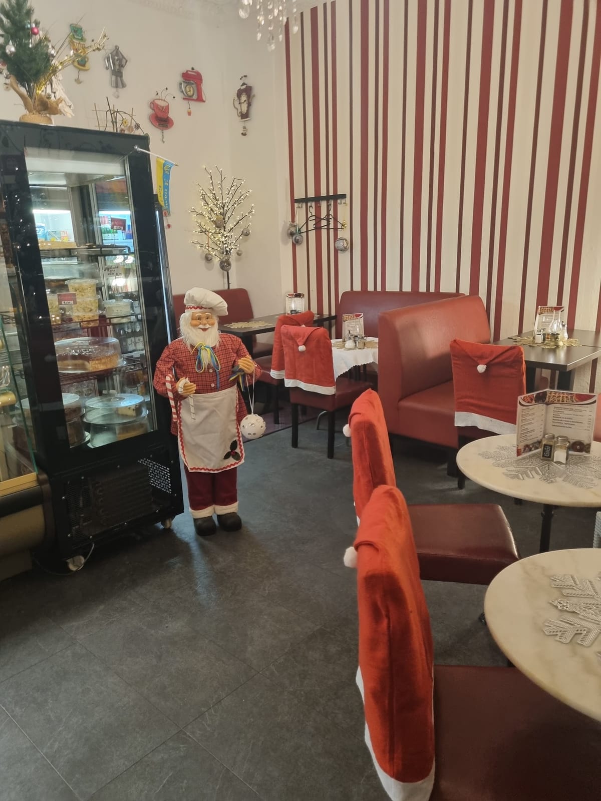Cafe Lotka