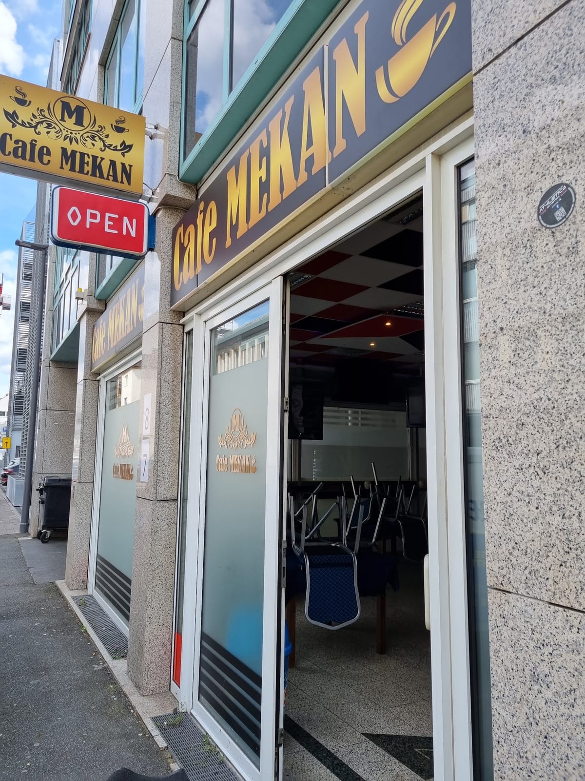 Cafe MEKAN