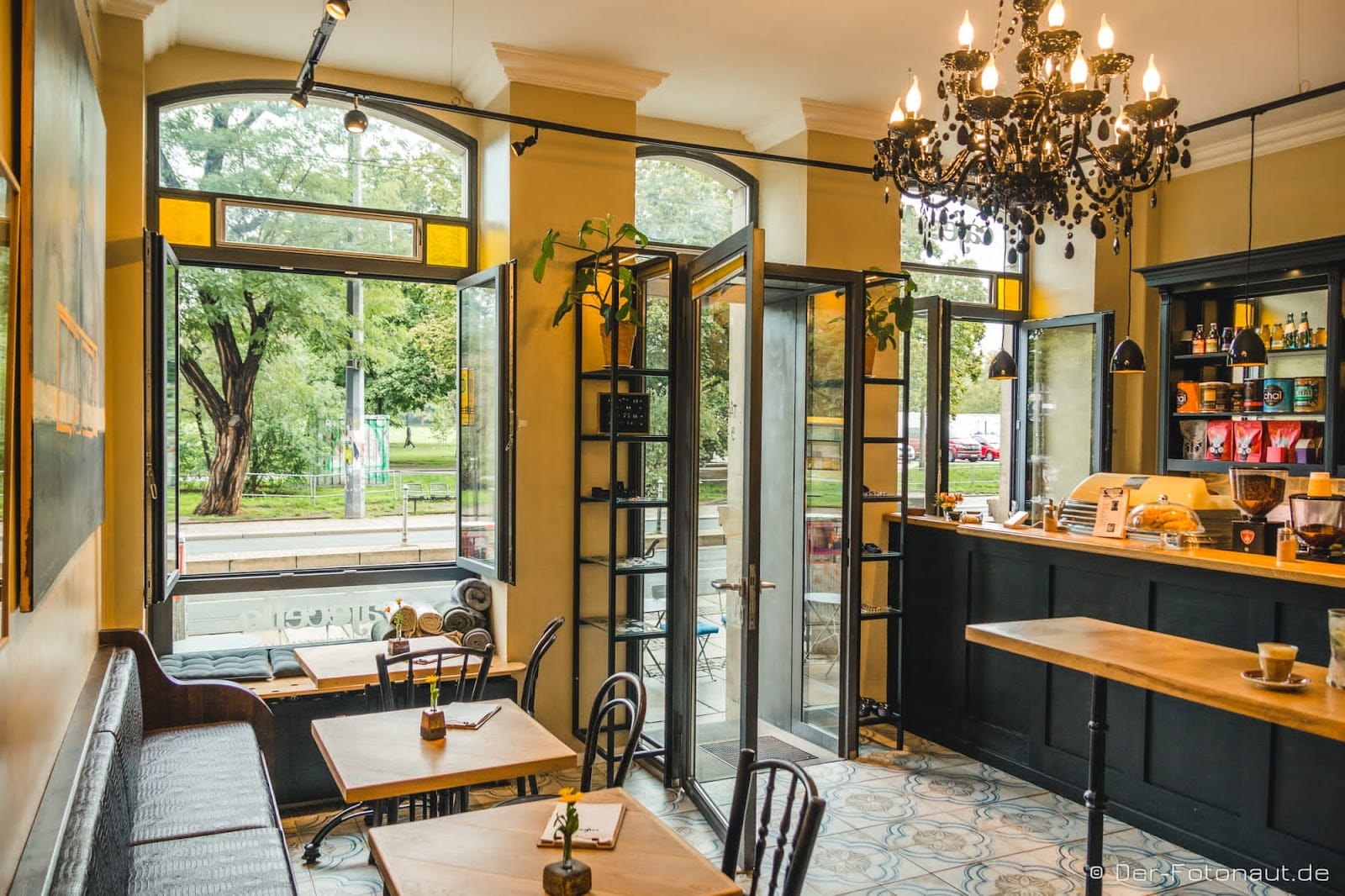 Cafe Cello