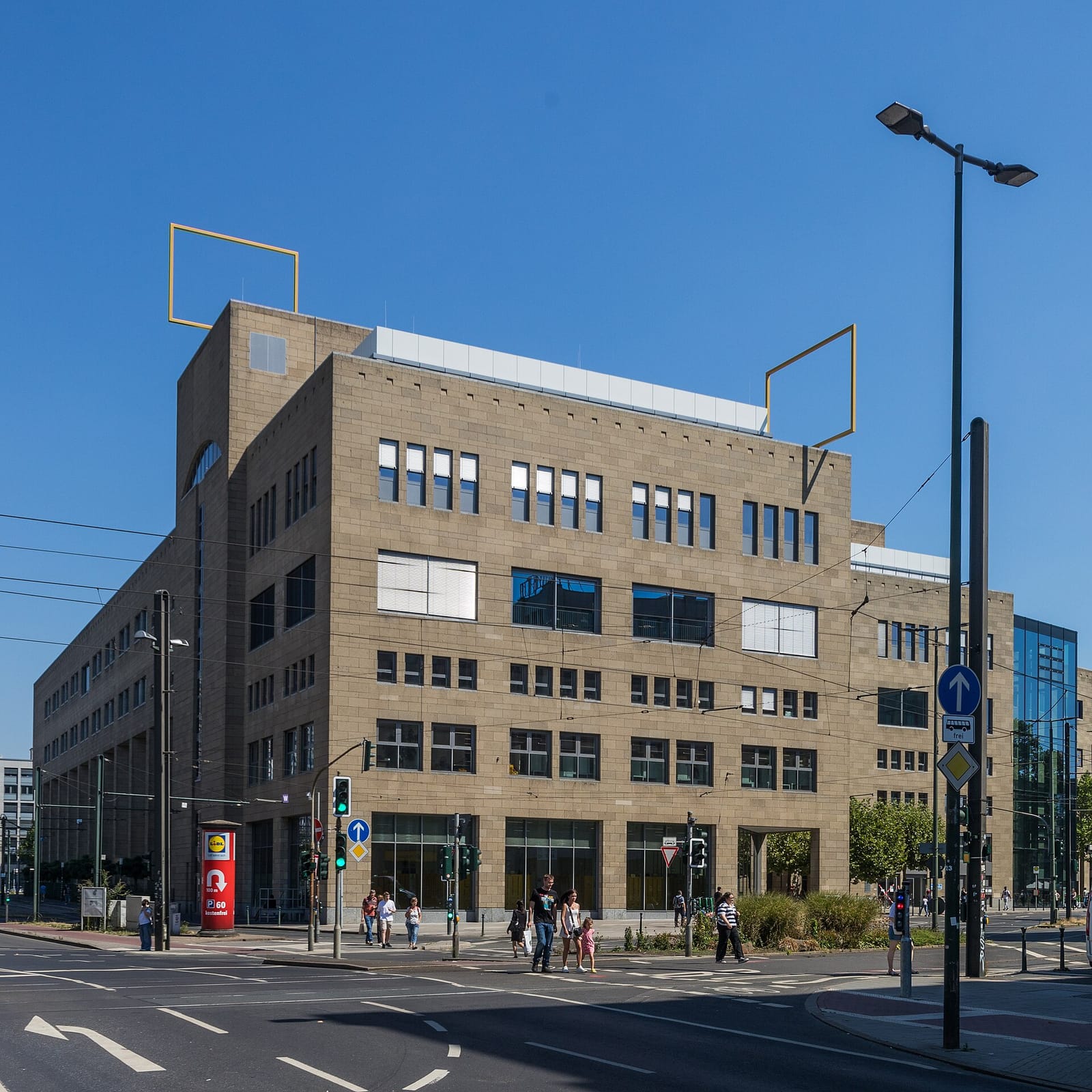 moyo COFFEE - Hauptbahnhof - Central Station photo 3