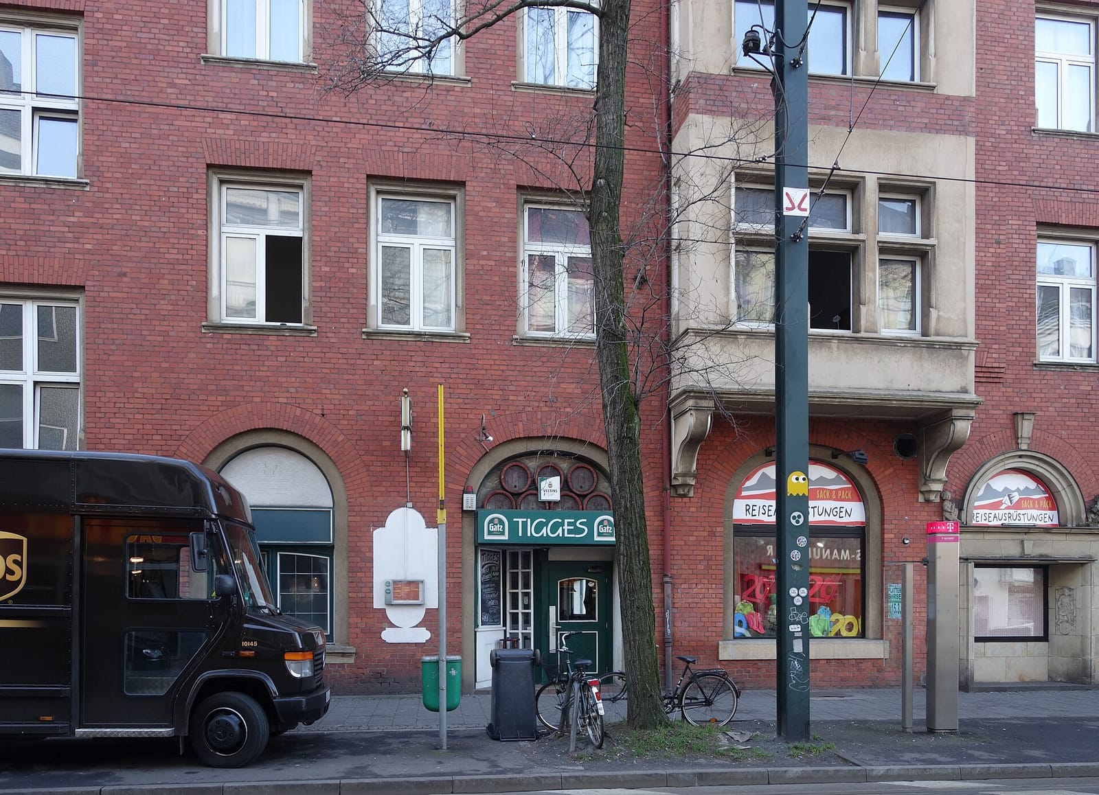 B12 - Specialty Coffee & Fine Foods photo 2