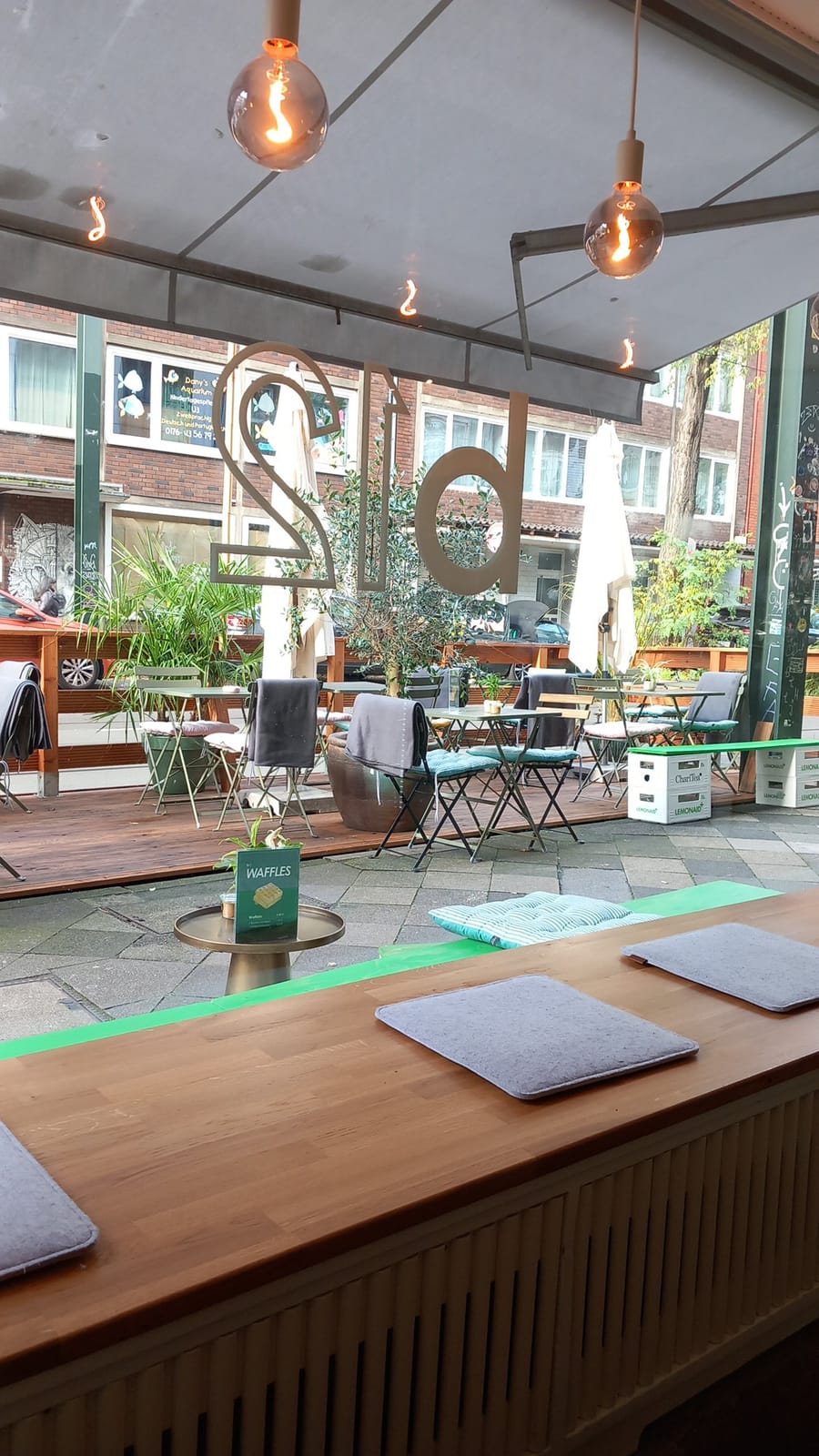 B12 - Specialty Coffee & Fine Foods